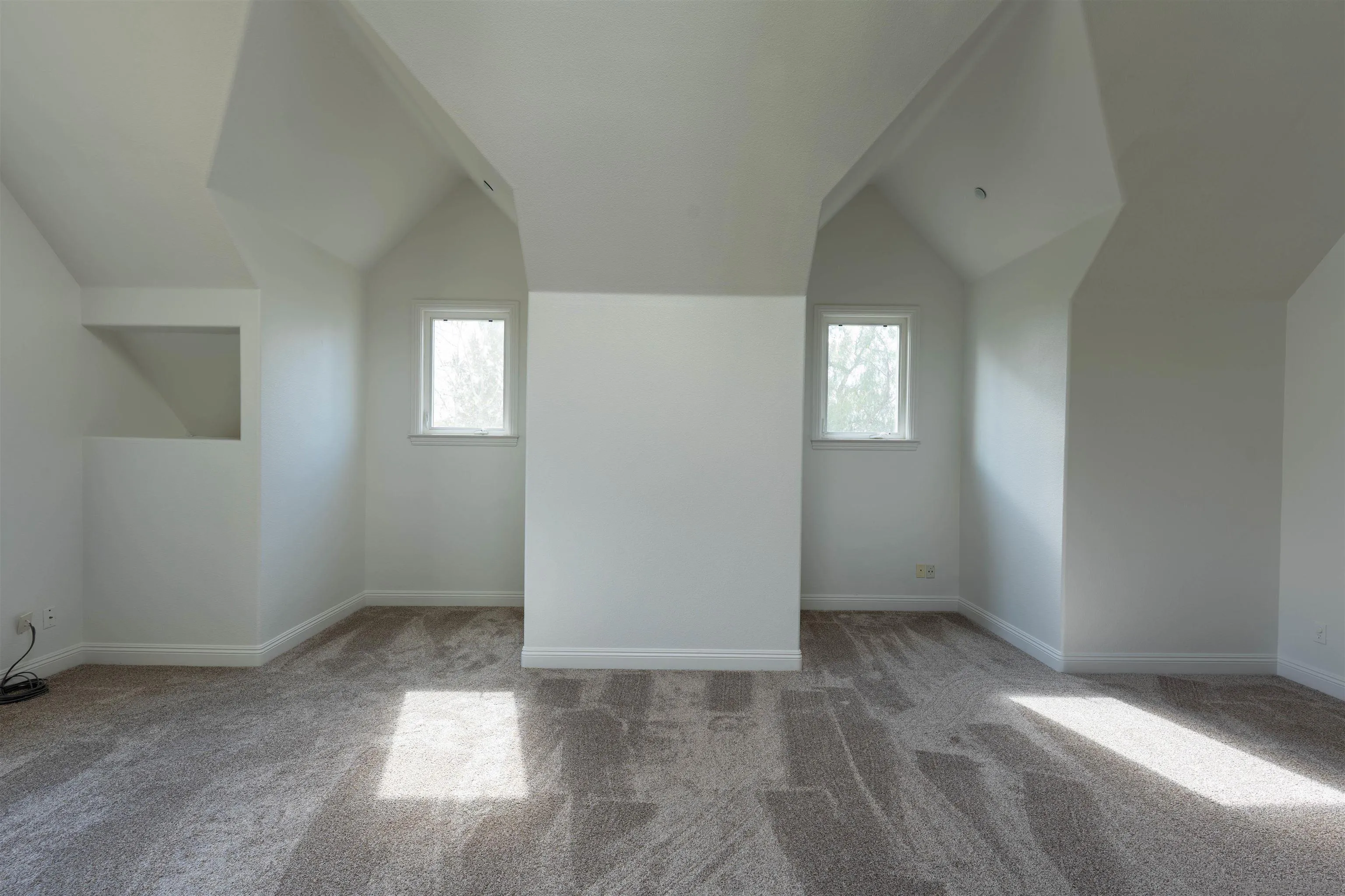 https://cdn.realtyfeed.com/cdn/127/250022901/fadfbc09f968f11fa6b39bf17a4df209.webp