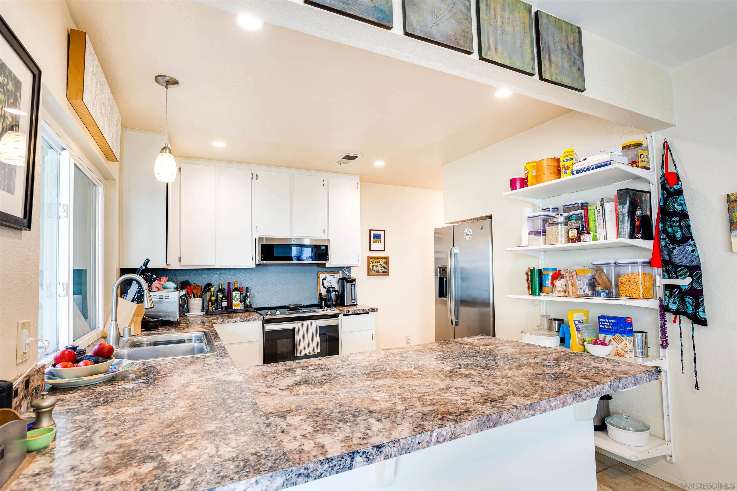 Photo #5: 250022908 Listing 