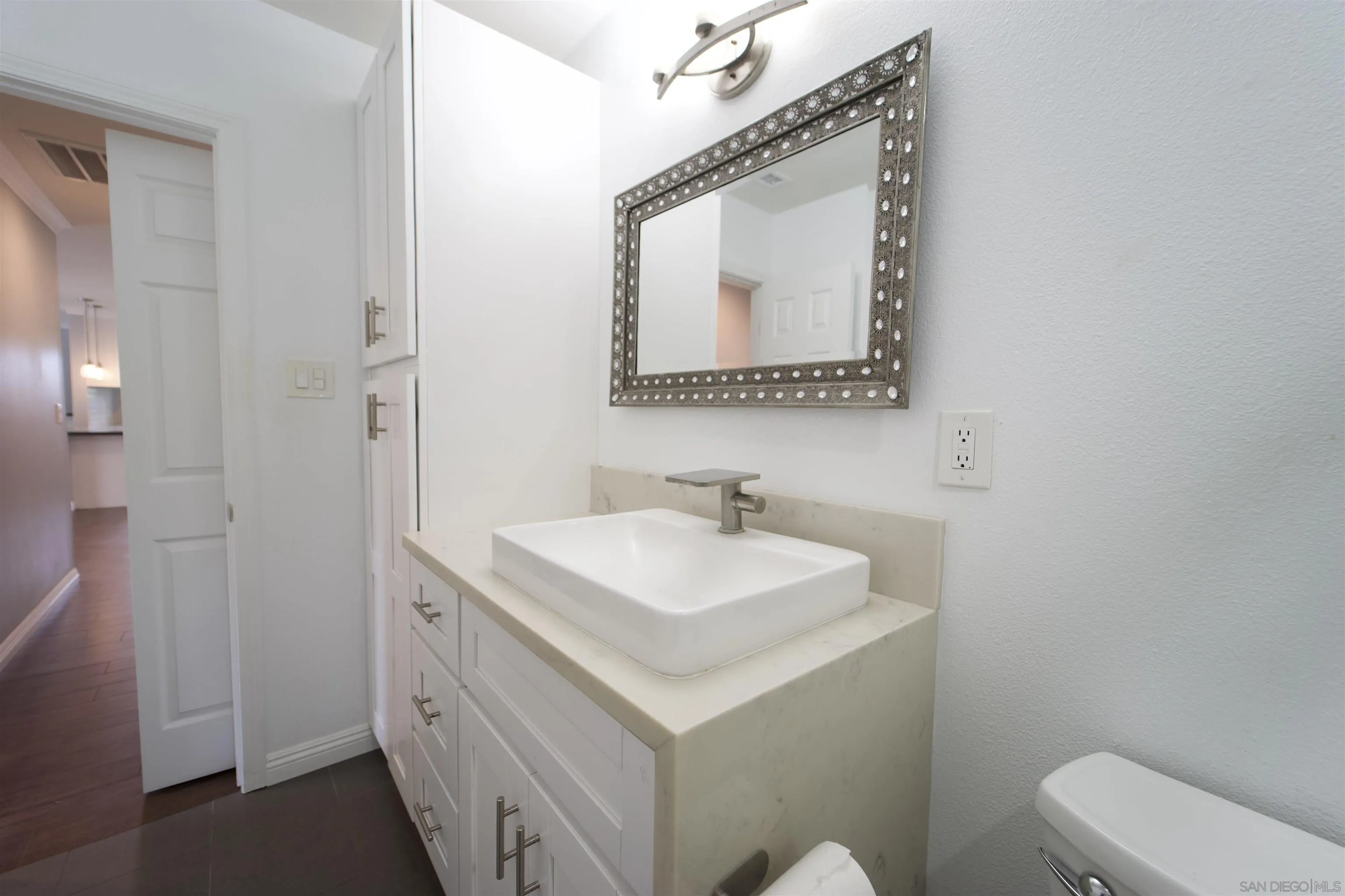 Photo #12: 250022931 Listing: Photo #12