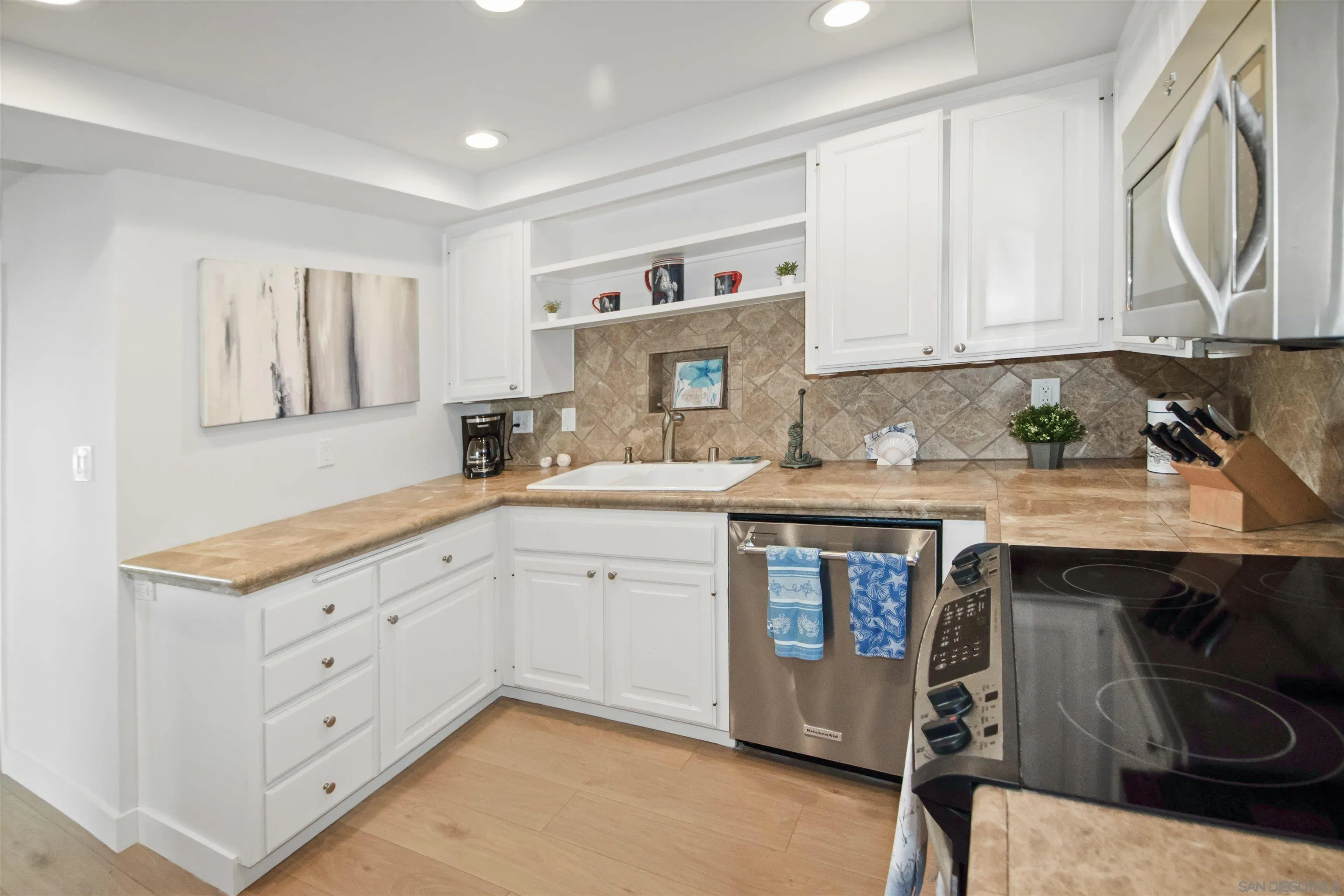 Photo #11: 250022937 Listing: Photo #11