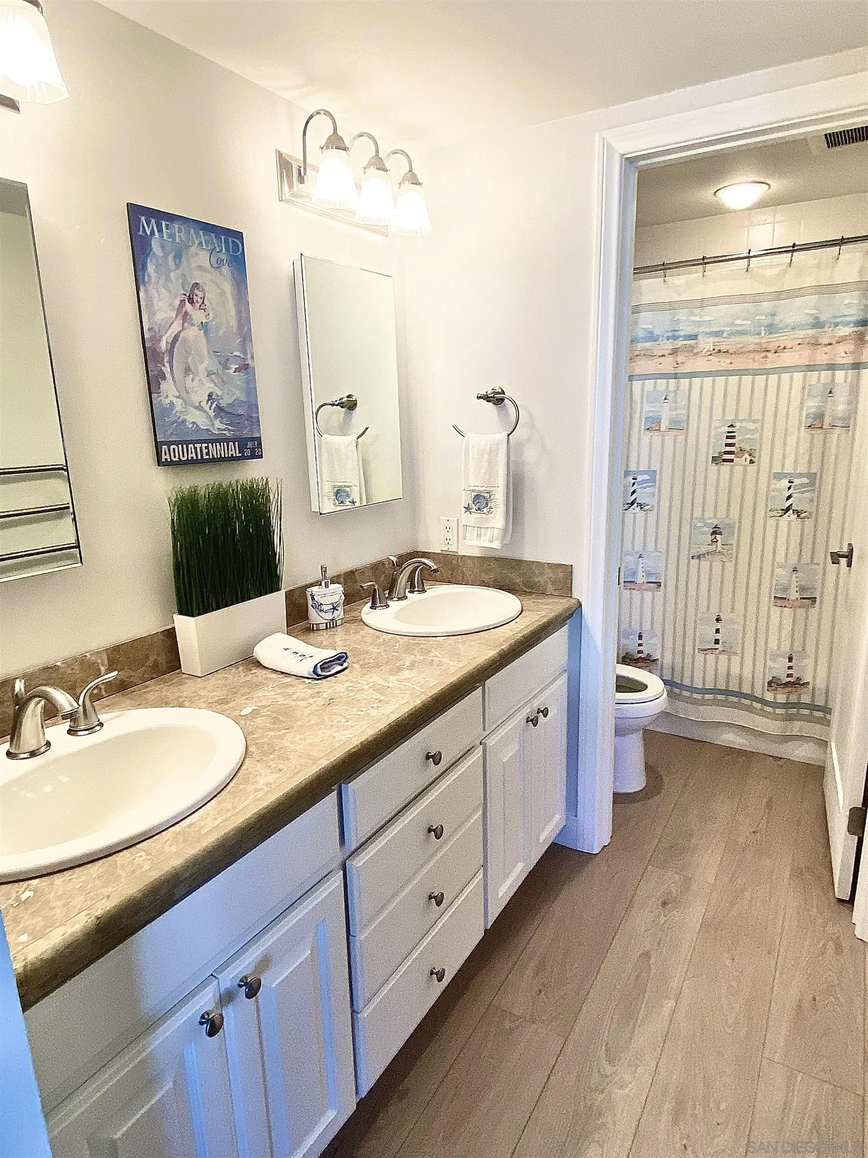Photo #28: 250022937 Listing: Photo #28