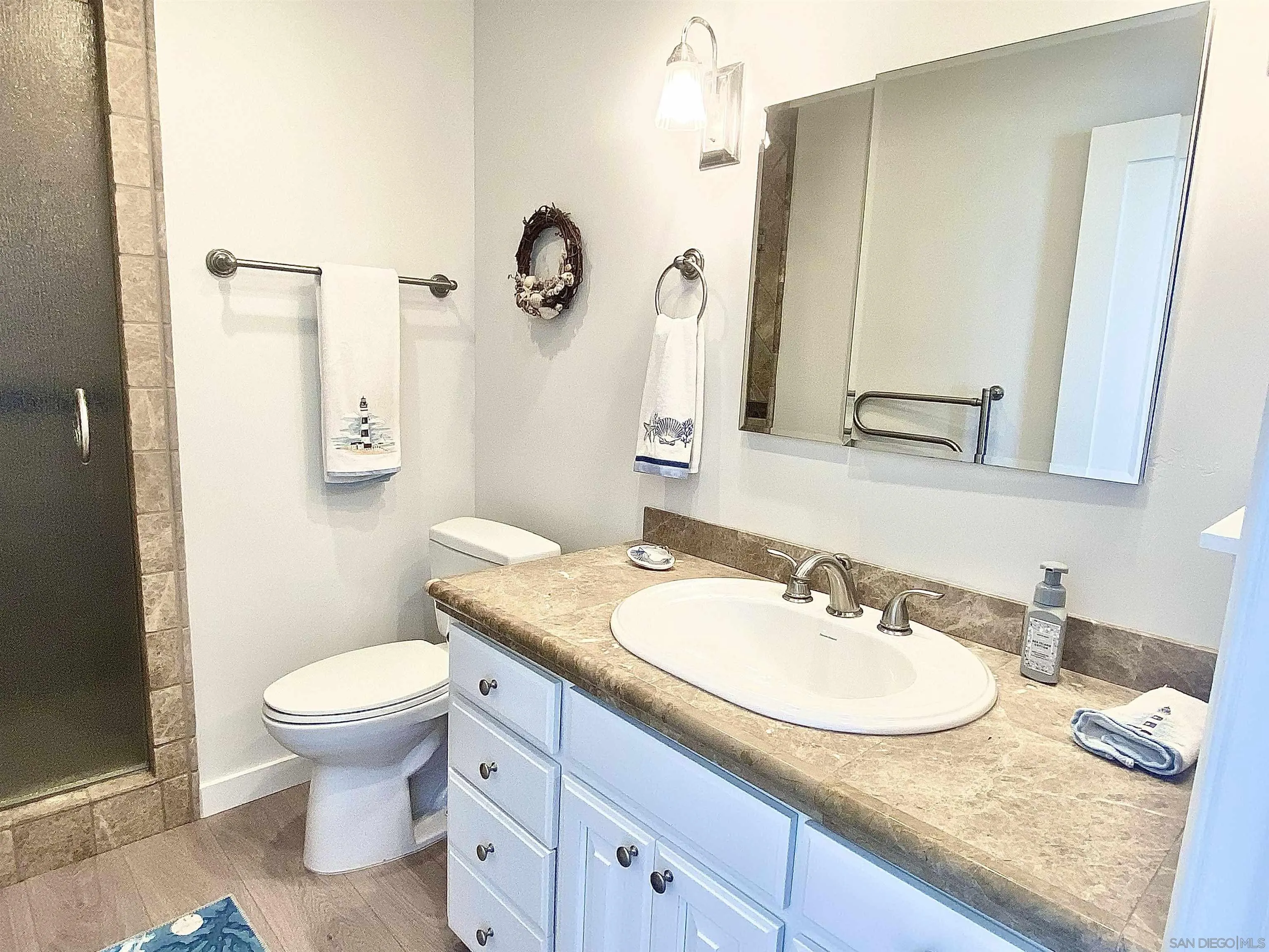 Photo #18: 250022937 Listing: Photo #18