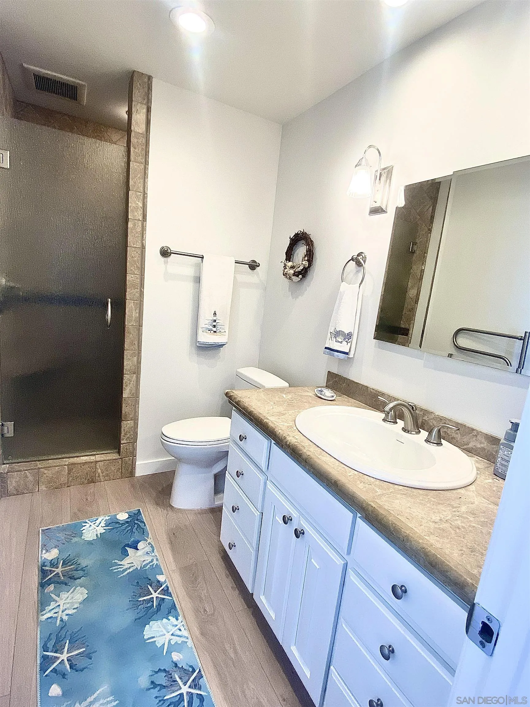 Photo #19: 250022937 Listing: Photo #19