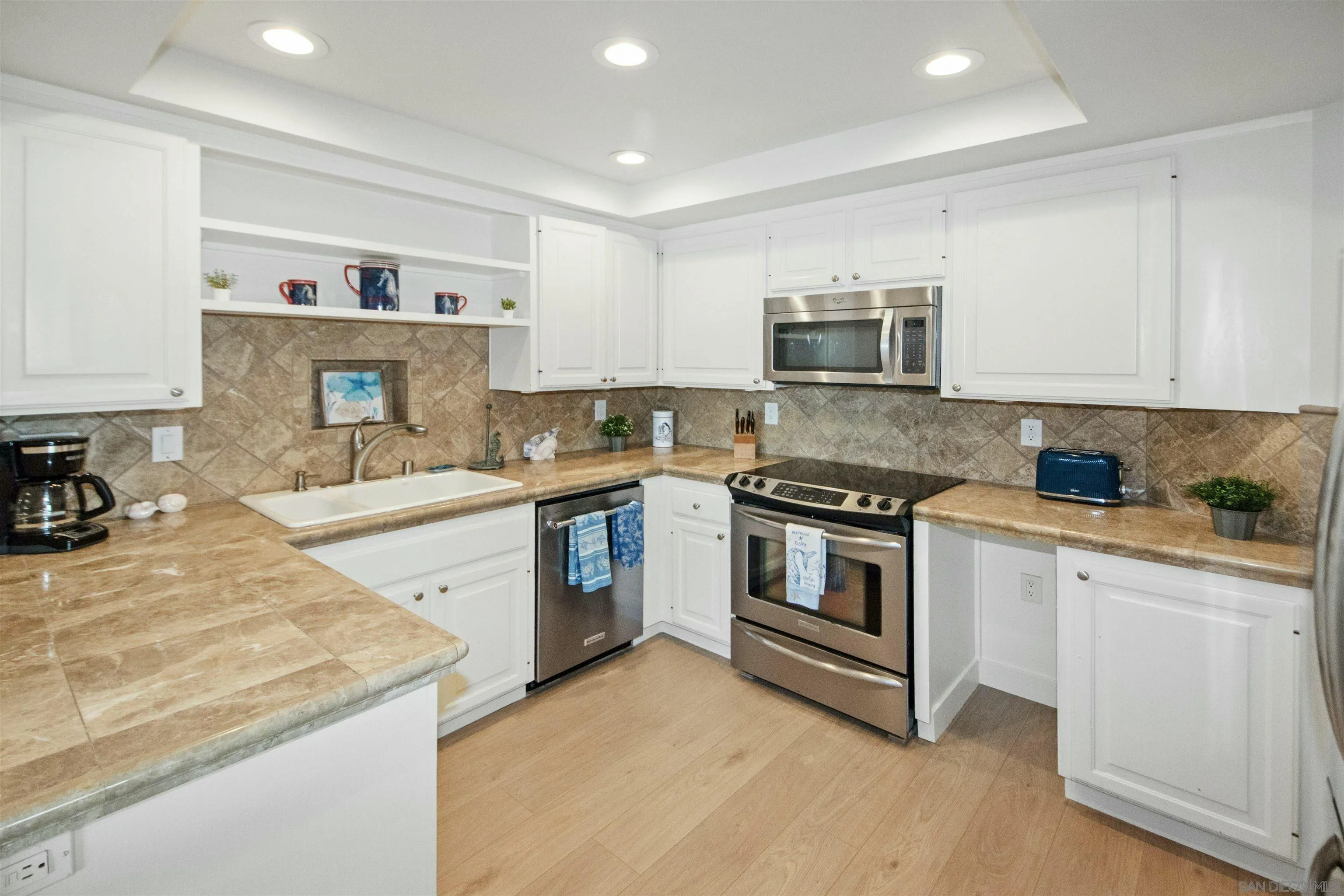 Photo #10: 250022937 Listing: Photo #10