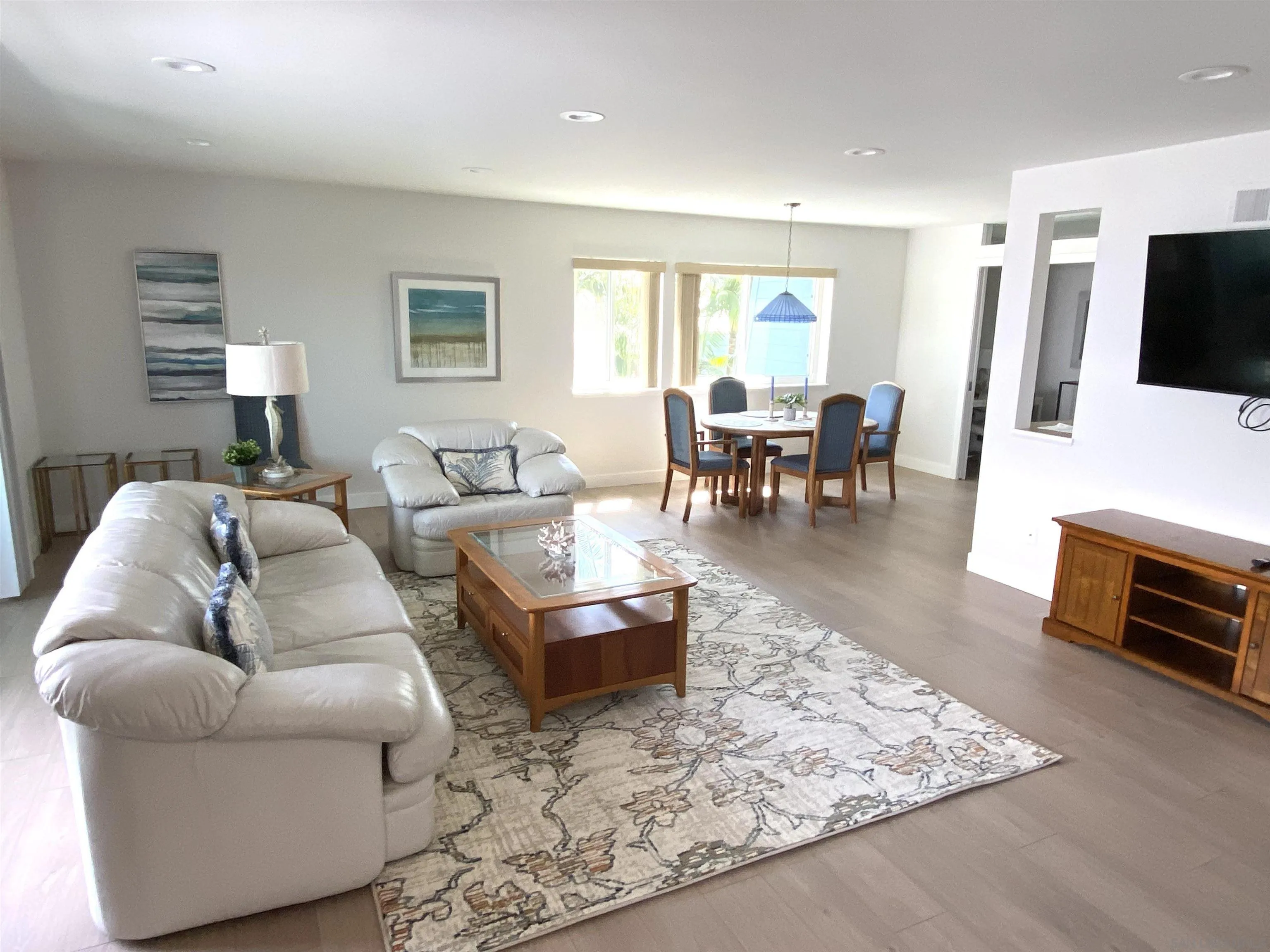 Photo #5: 250022937 Listing 
