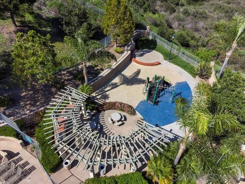 https://cdn.realtyfeed.com/cdn/127/250022959/3229b5544237cff1746e06410cc9b475.webp