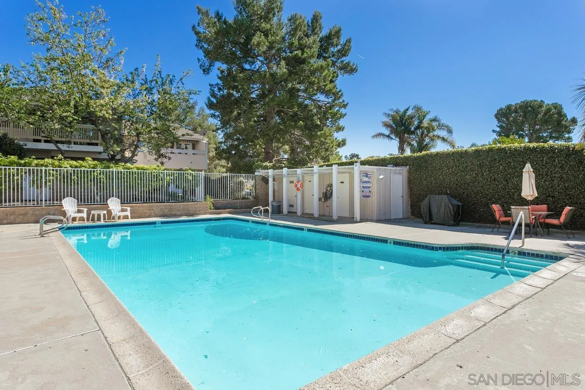 Photo #32: 250022970 Listing: Photo #32