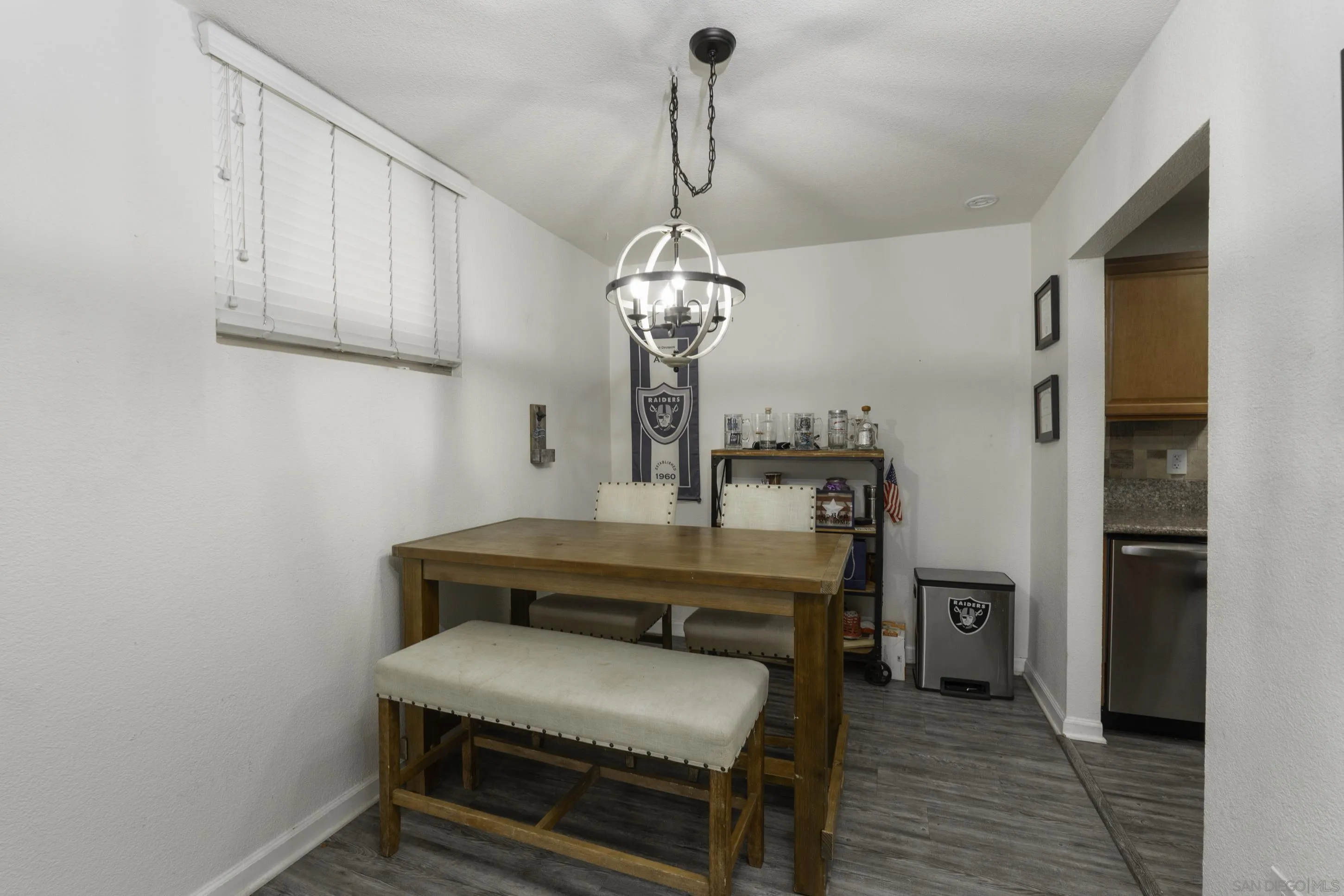 Photo #8: 250022988 Listing: Photo #8