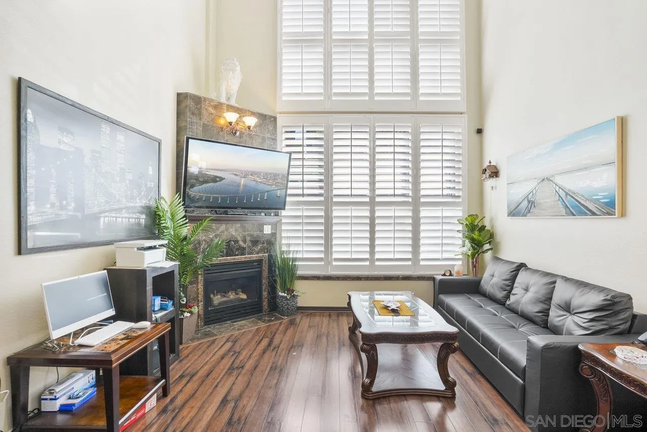 https://cdn.realtyfeed.com/cdn/127/250022993/c9d82e0ce6148f90b8c002fa6711ab17.webp