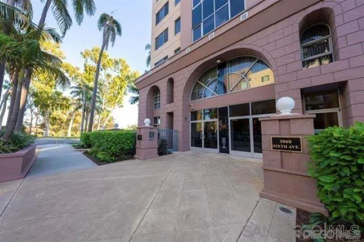 Photo #5: 250023019 Listing 