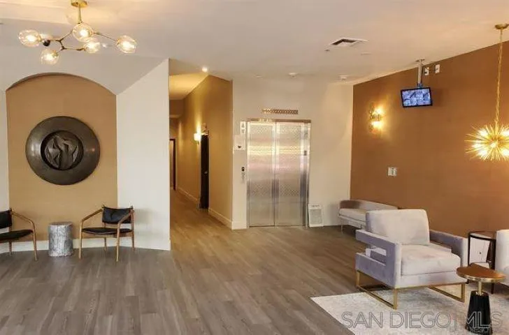 Photo #6: 250023019 Listing 