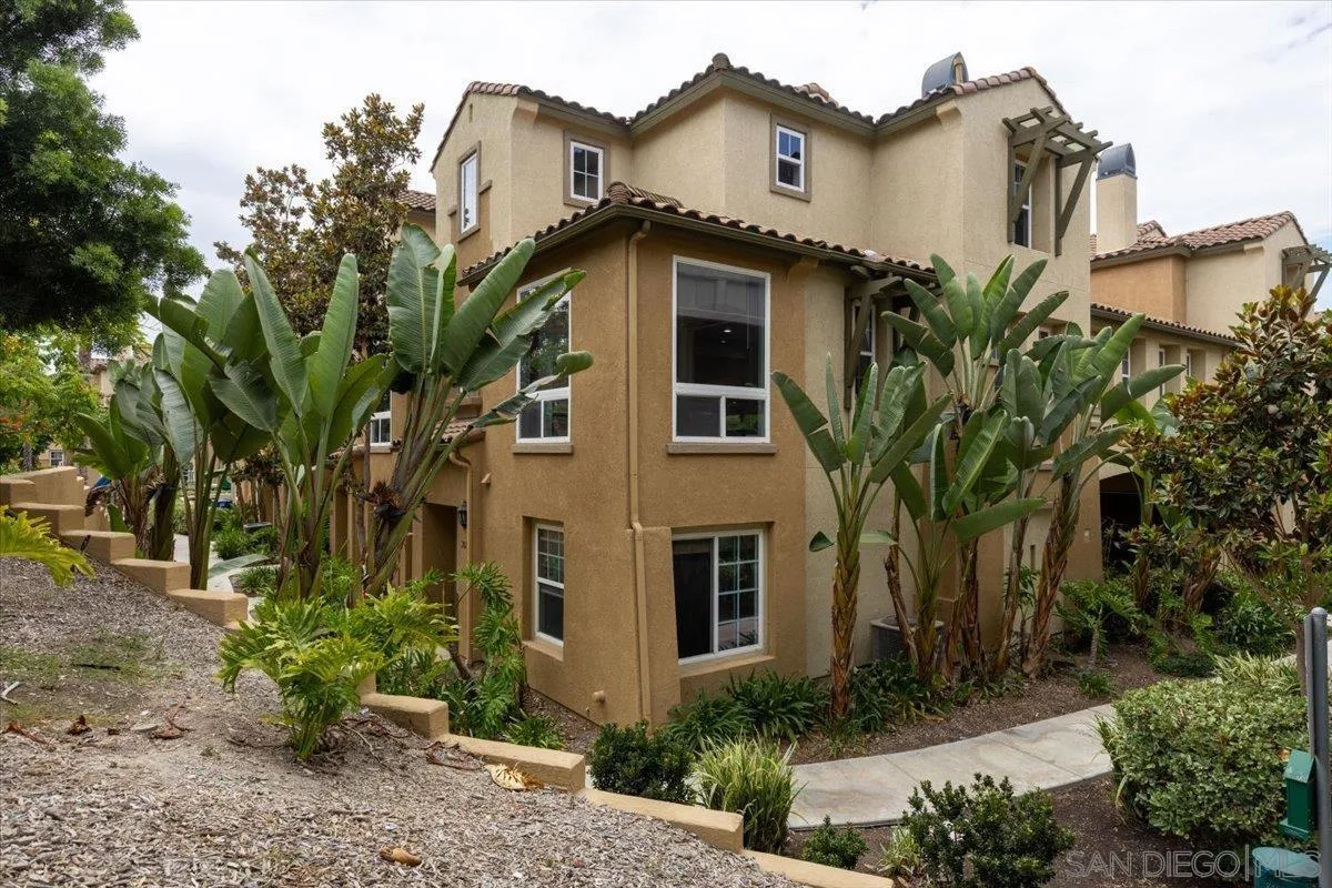 Photo #4: 250023022 Listing 
