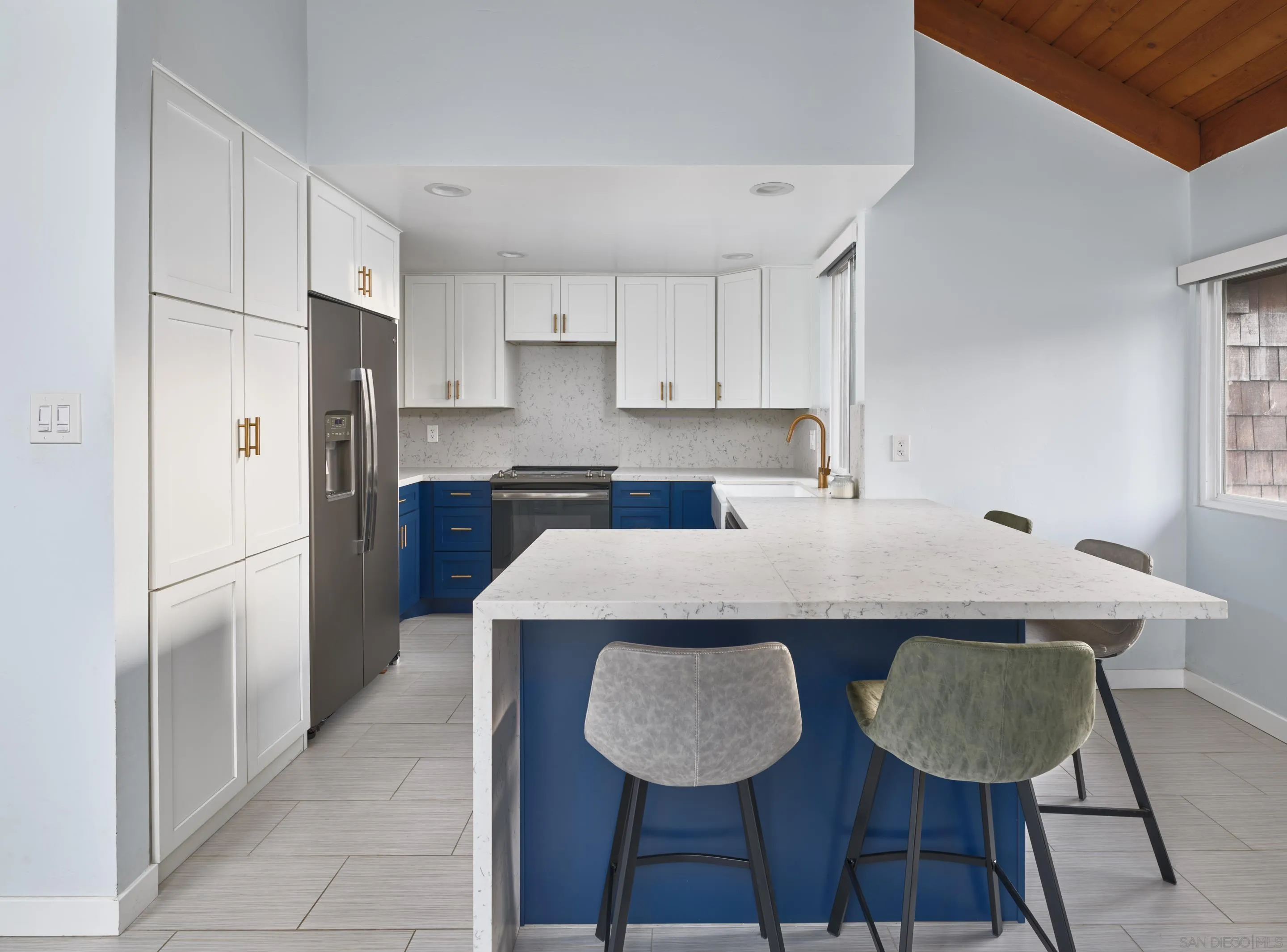 Photo #6: 250023098 Listing 