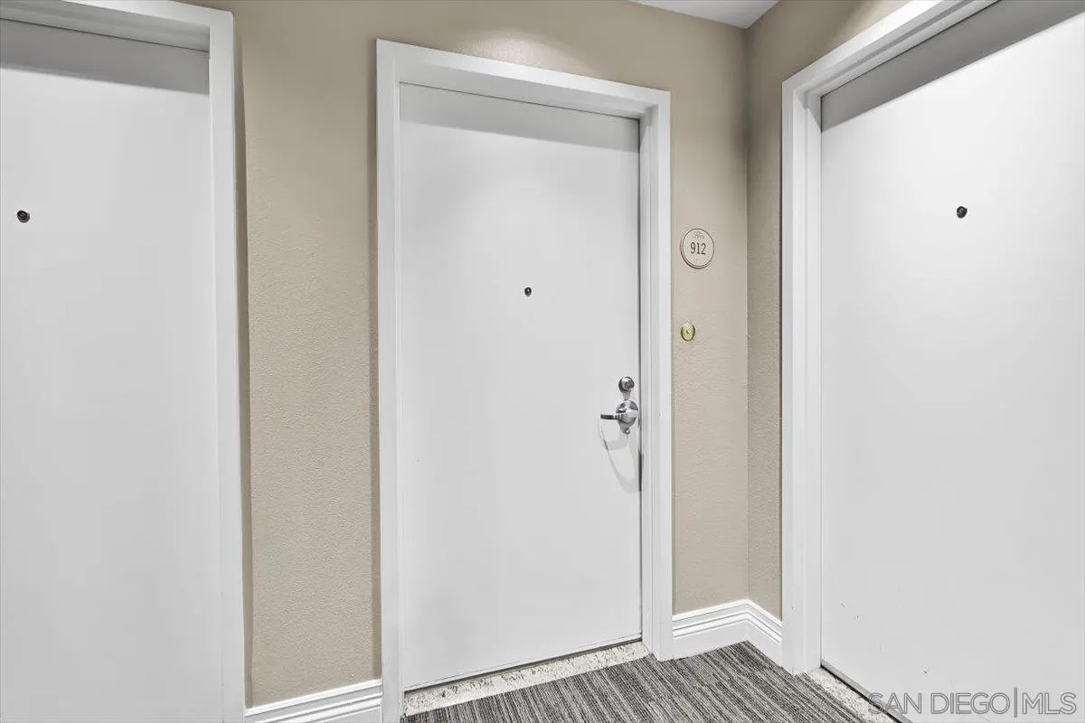 Photo #4: 250023100 Listing 