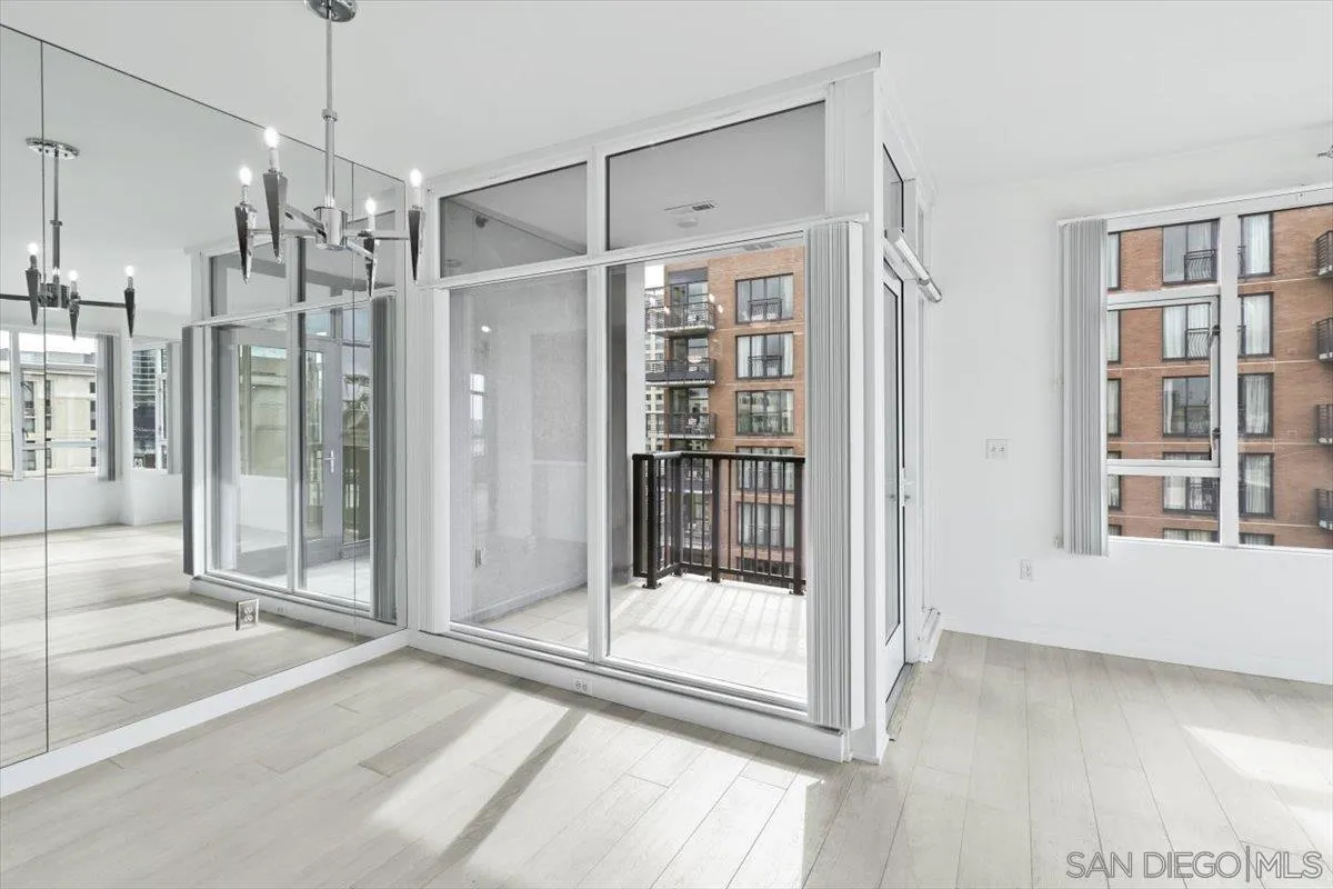 Photo #3: 250023100 Listing 