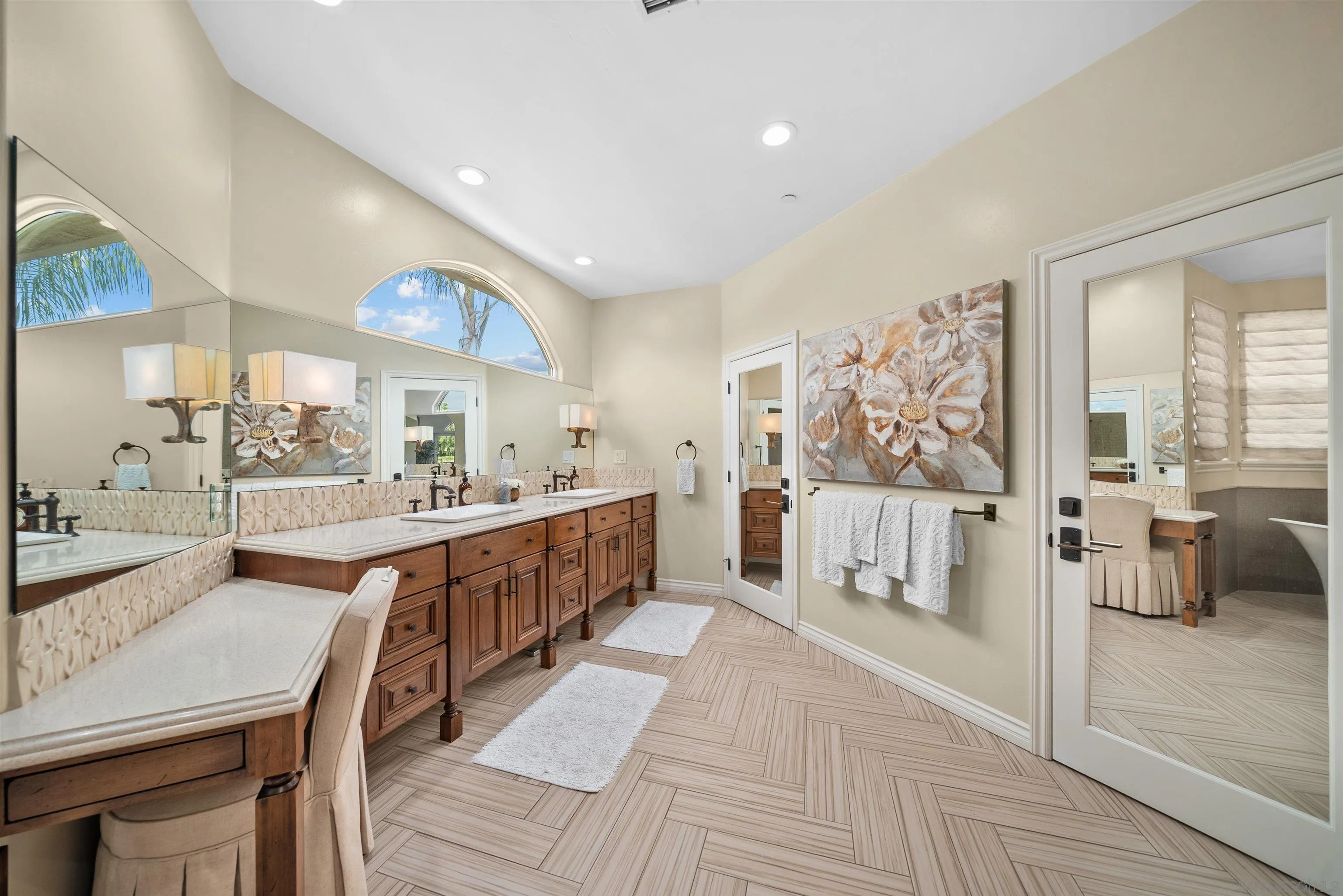https://cdn.realtyfeed.com/cdn/127/250023121/11fce62f86764acc42955ed34d681cb3.webp