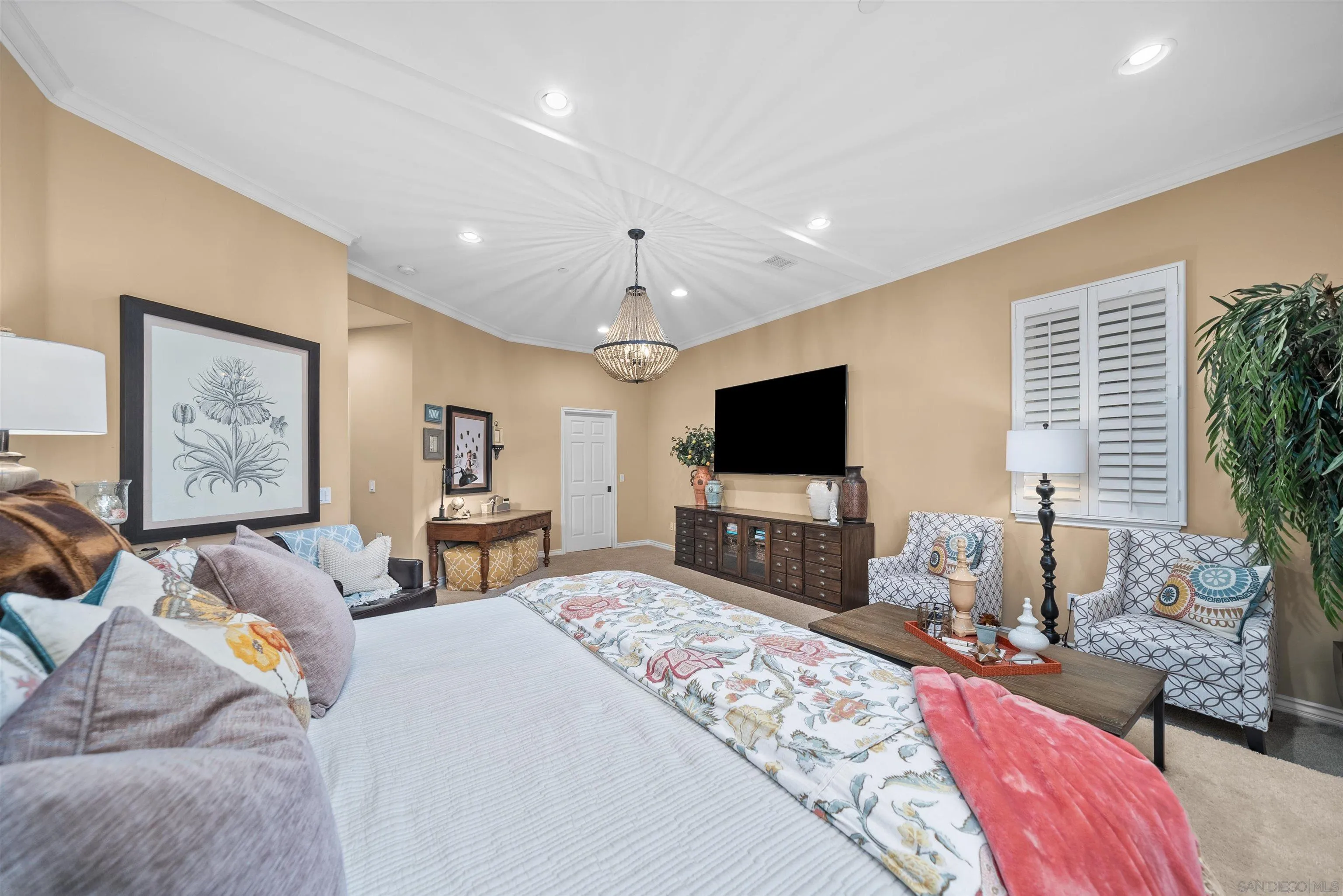 https://cdn.realtyfeed.com/cdn/127/250023121/177c834e366ae8271df5898385eccfcf.webp