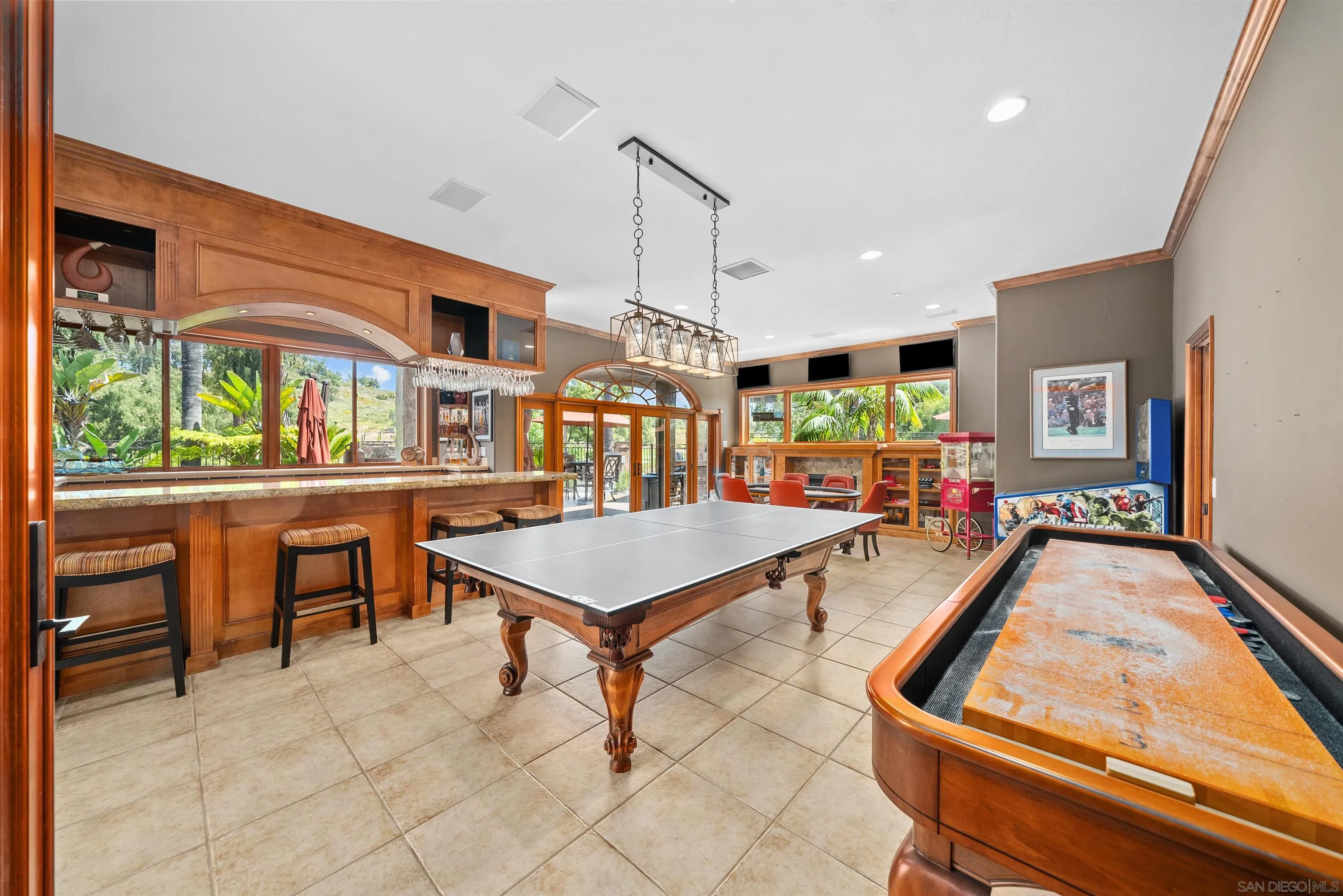 https://cdn.realtyfeed.com/cdn/127/250023121/17dc4ca601a90b1bb1c29bbb2be858a4.webp