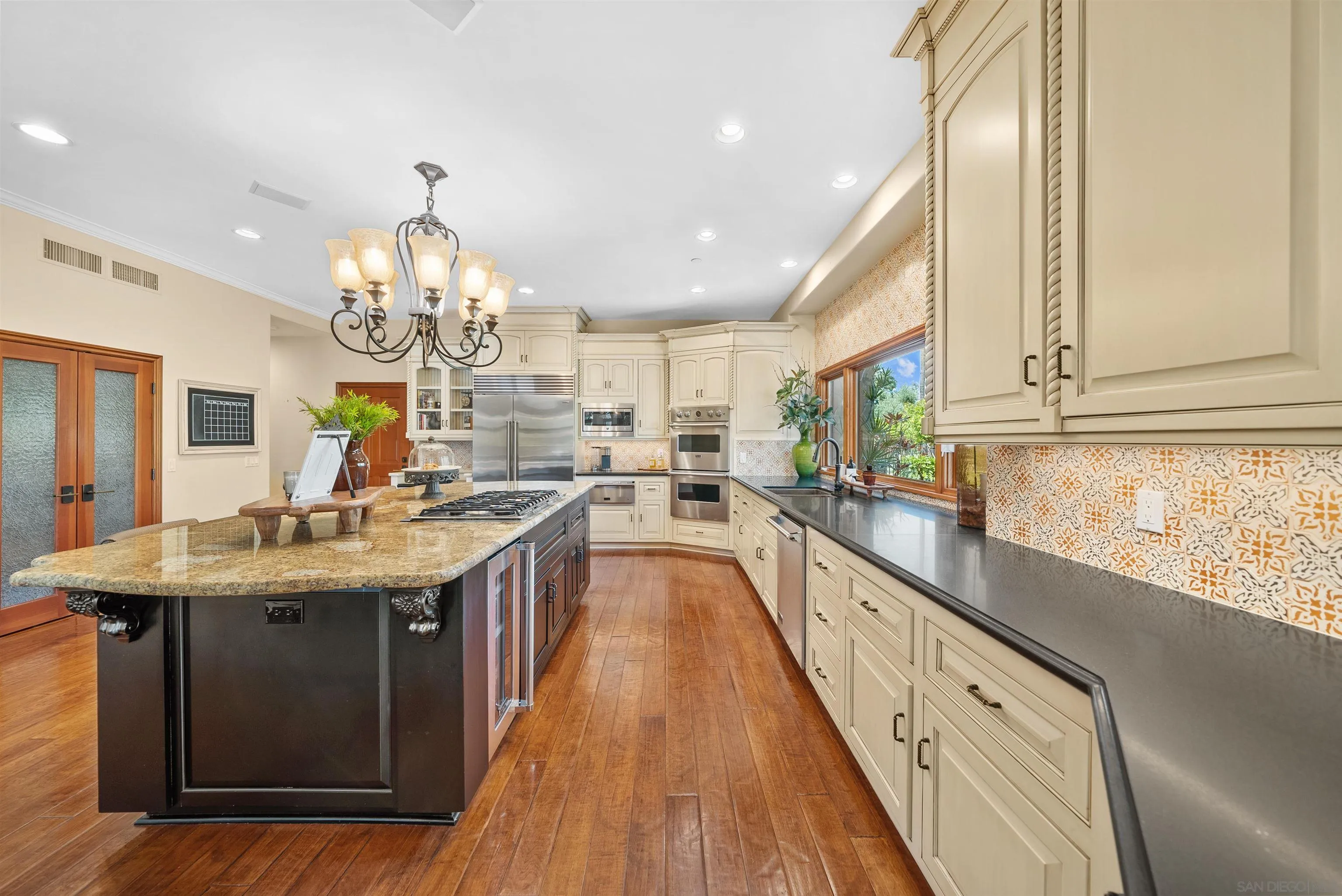 https://cdn.realtyfeed.com/cdn/127/250023121/3a2f085d6c11932579a2016fde31e9f7.webp