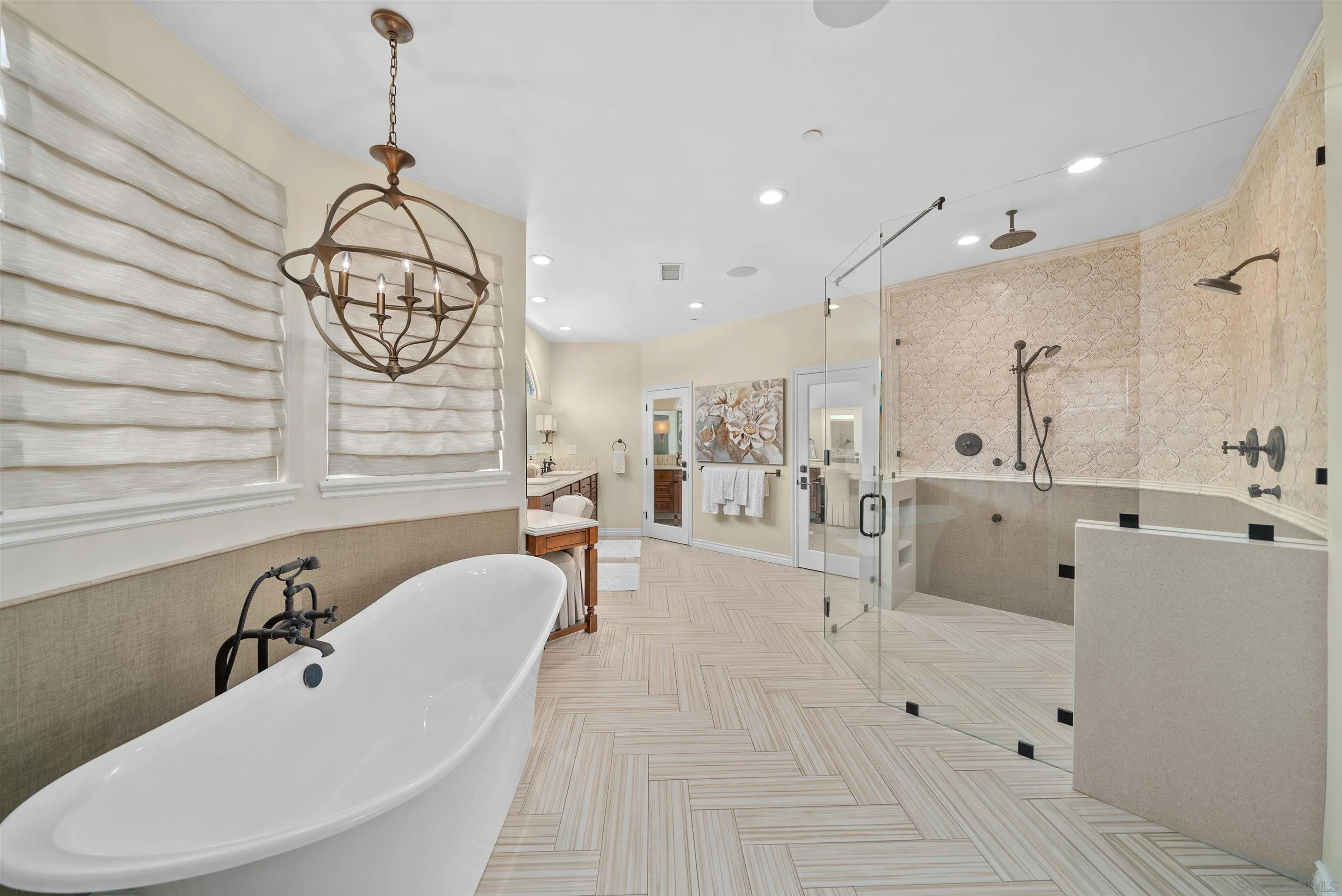 https://cdn.realtyfeed.com/cdn/127/250023121/4a3ca15d39f44946b31a0314275f397c.webp