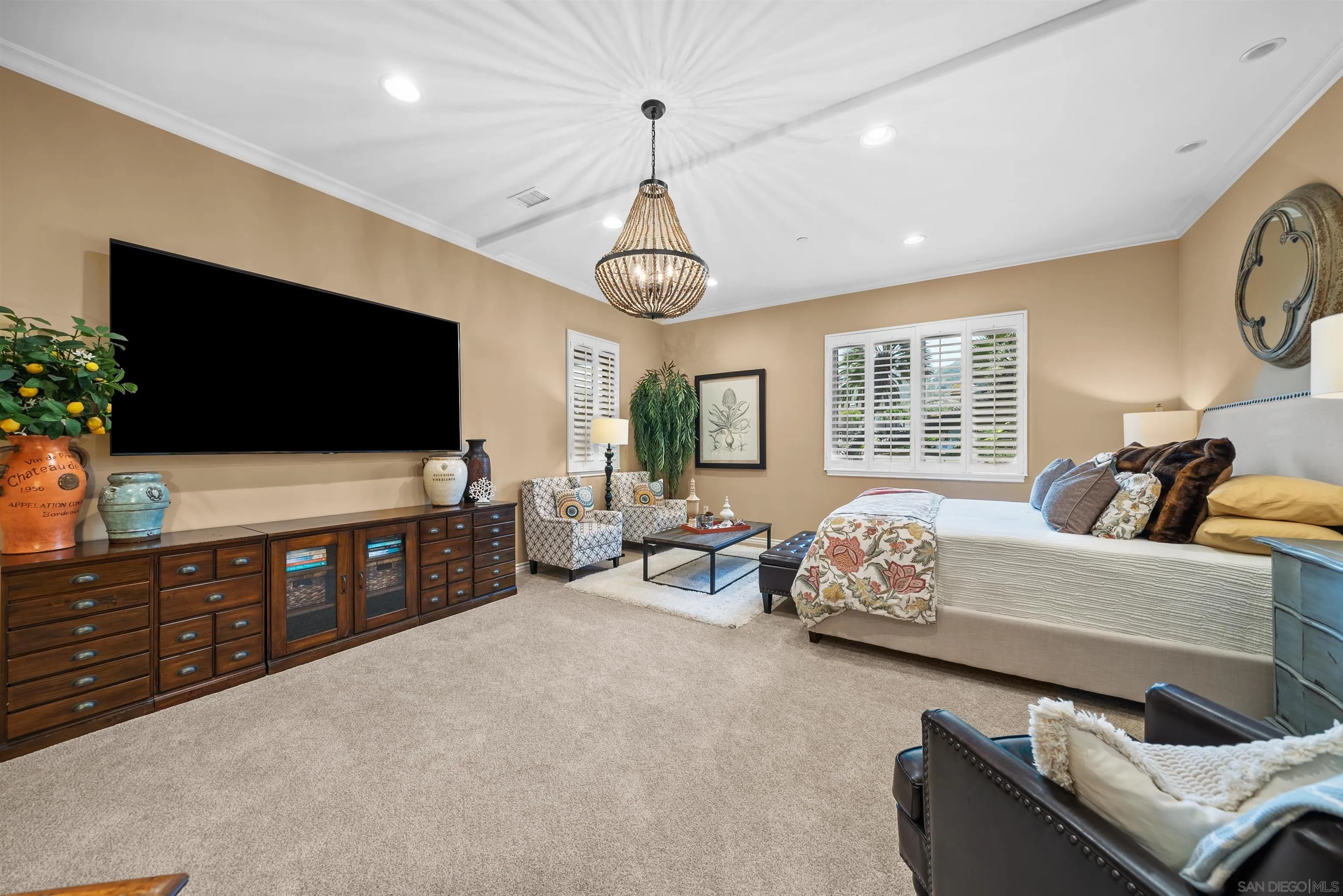 https://cdn.realtyfeed.com/cdn/127/250023121/81246843f337fdf84cdb9c383e1b5ff4.webp