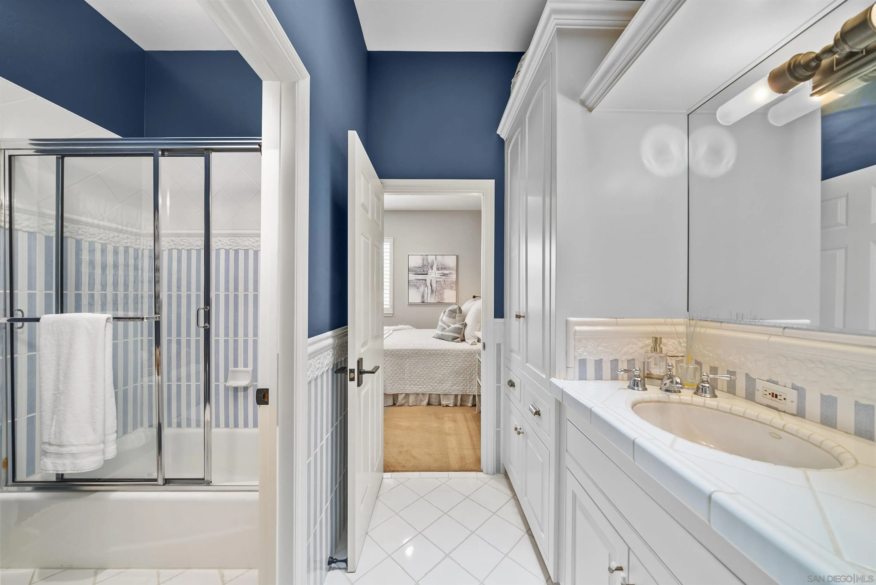 https://cdn.realtyfeed.com/cdn/127/250023121/a324475ab7694ceca85cbb7720e10b23.webp