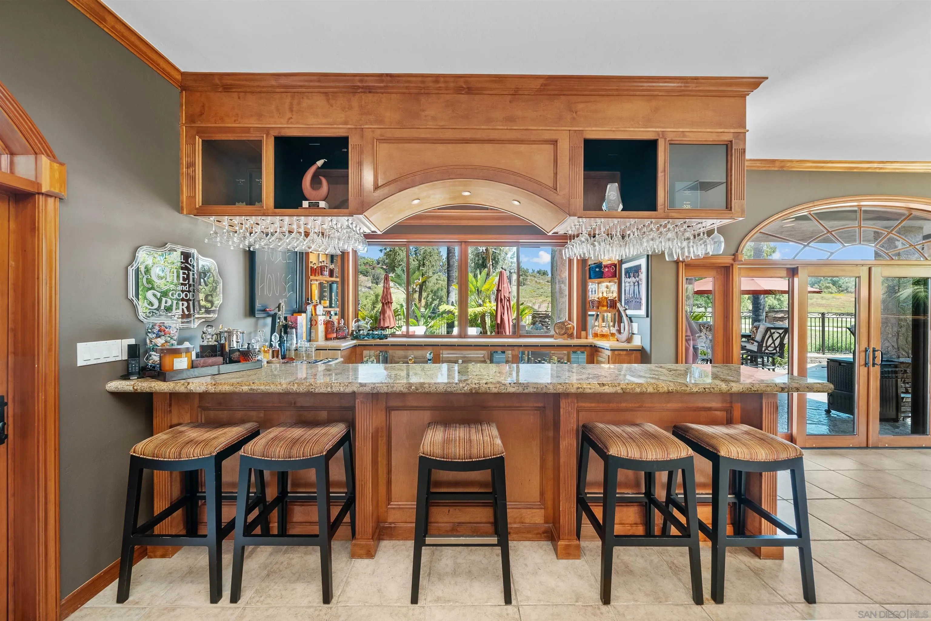https://cdn.realtyfeed.com/cdn/127/250023121/dbe827b87de2e2b733ae01713f6f9de9.webp
