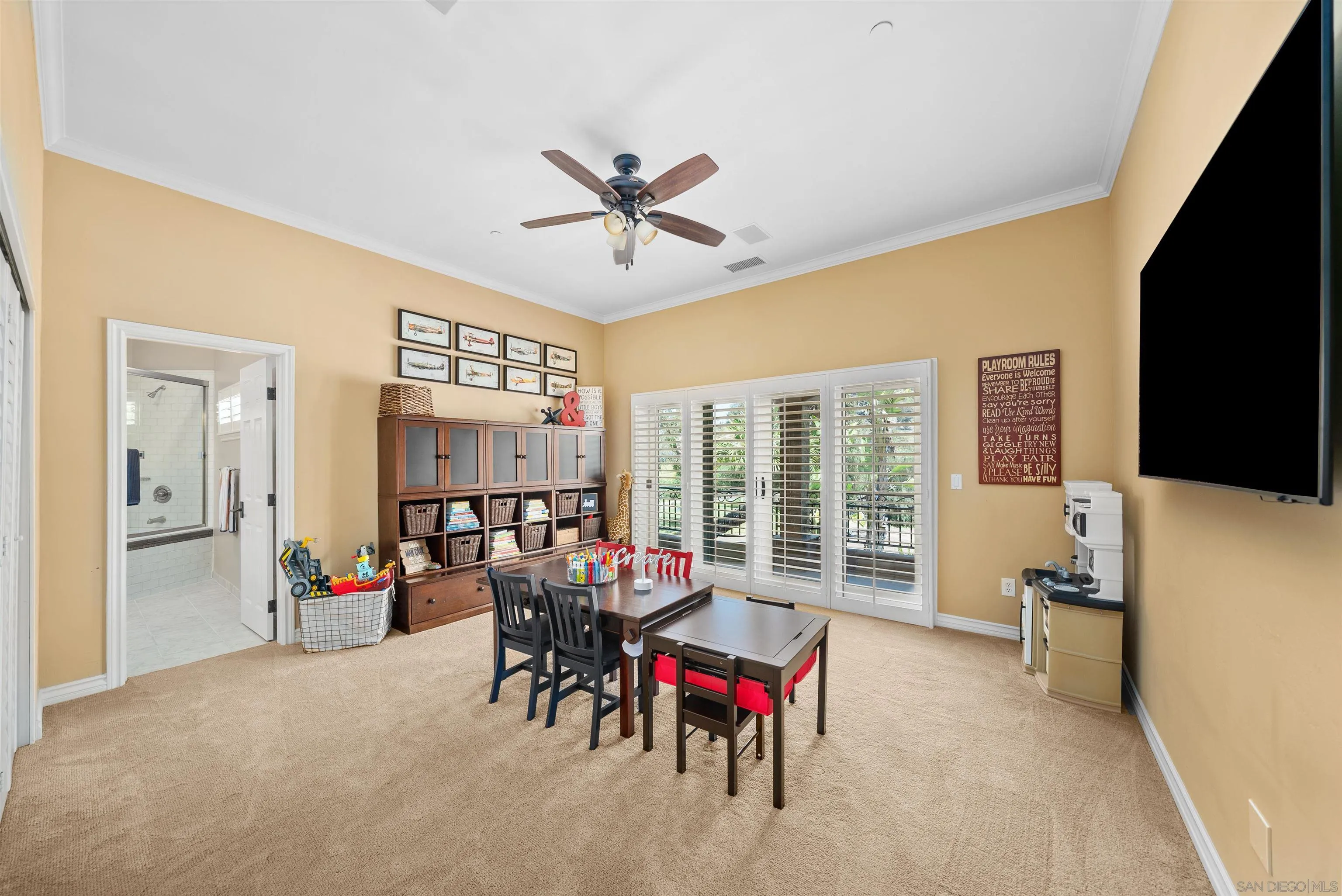 https://cdn.realtyfeed.com/cdn/127/250023121/e5ab3e042dcb7fa95316b2807cb3231f.webp