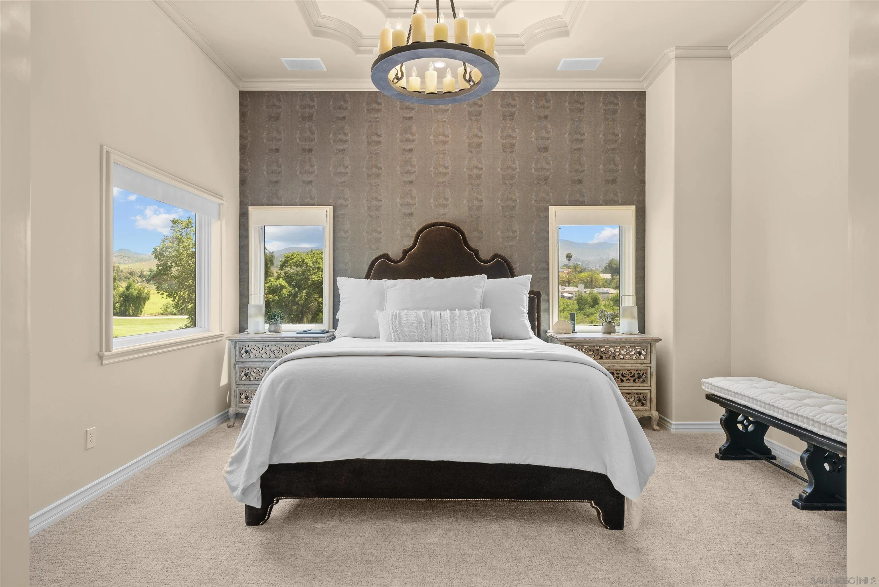 https://cdn.realtyfeed.com/cdn/127/250023121/ffd722f650470f4ace25bd8021a7f04a.webp