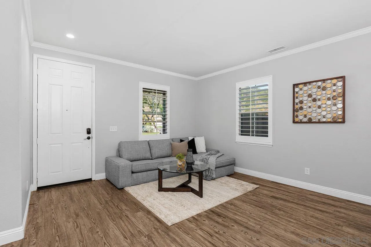 https://cdn.realtyfeed.com/cdn/127/250023123/85564d05dc2e484cd14a831d44ece806.webp