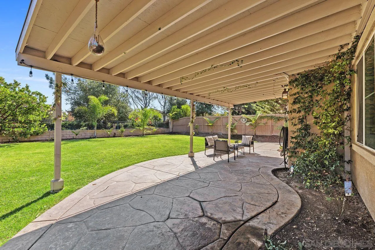 https://cdn.realtyfeed.com/cdn/127/250023123/eec17dcea053badc939e49c715d138e0.webp