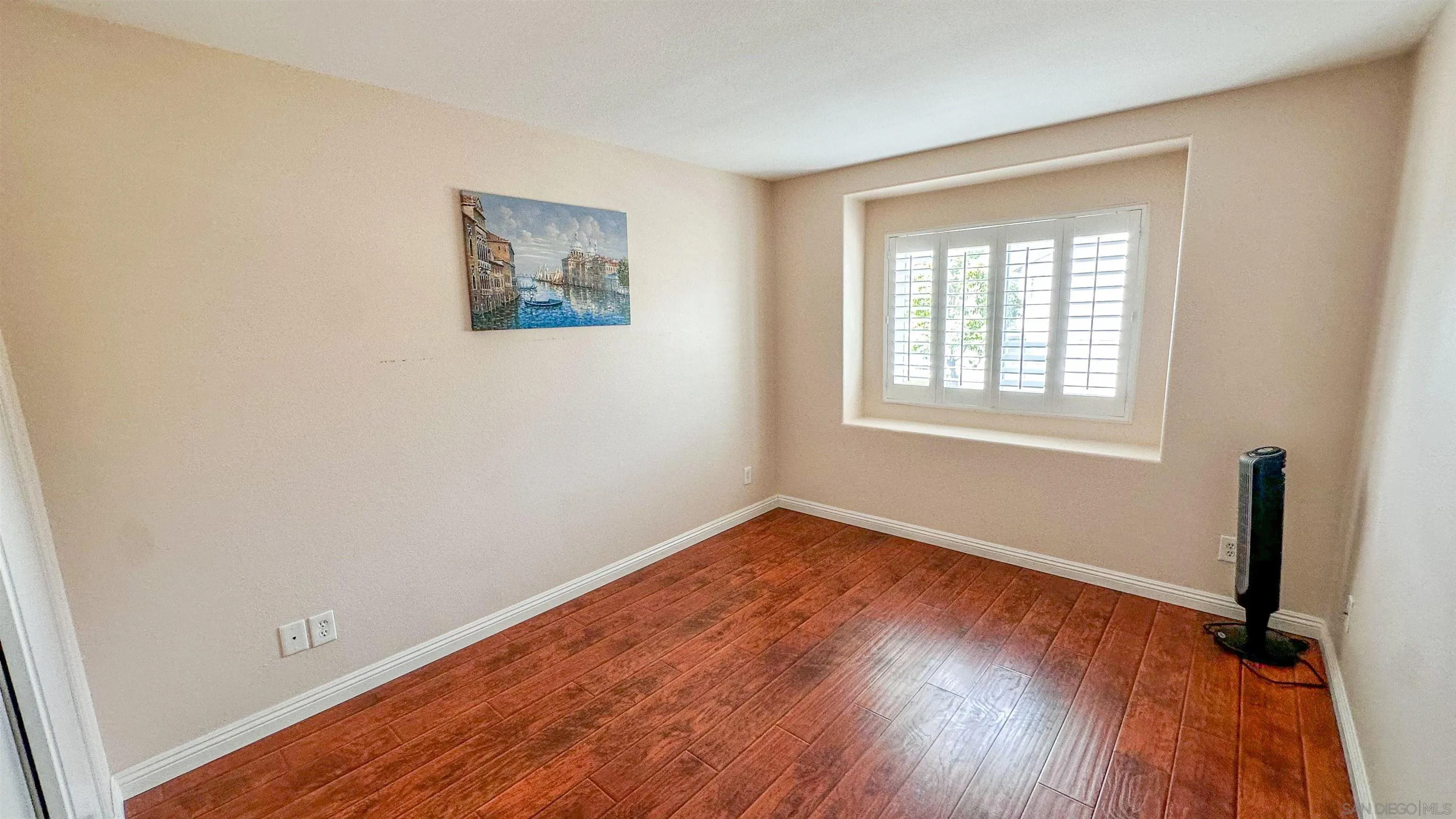 https://cdn.realtyfeed.com/cdn/127/250023139/b3cd197de175079afb8b968de1b827be.webp