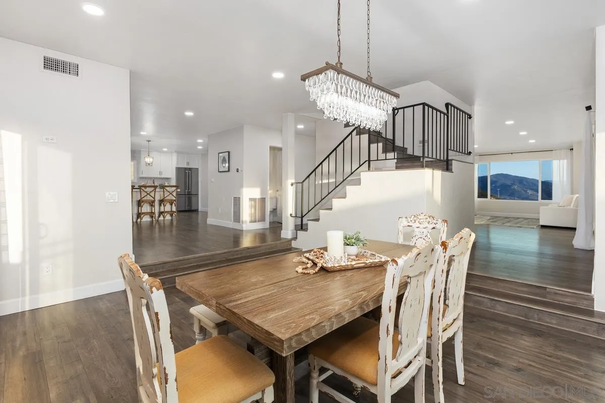 https://cdn.realtyfeed.com/cdn/127/250023142/0671b0221897d9e68dc827c1af4de4f0.webp
