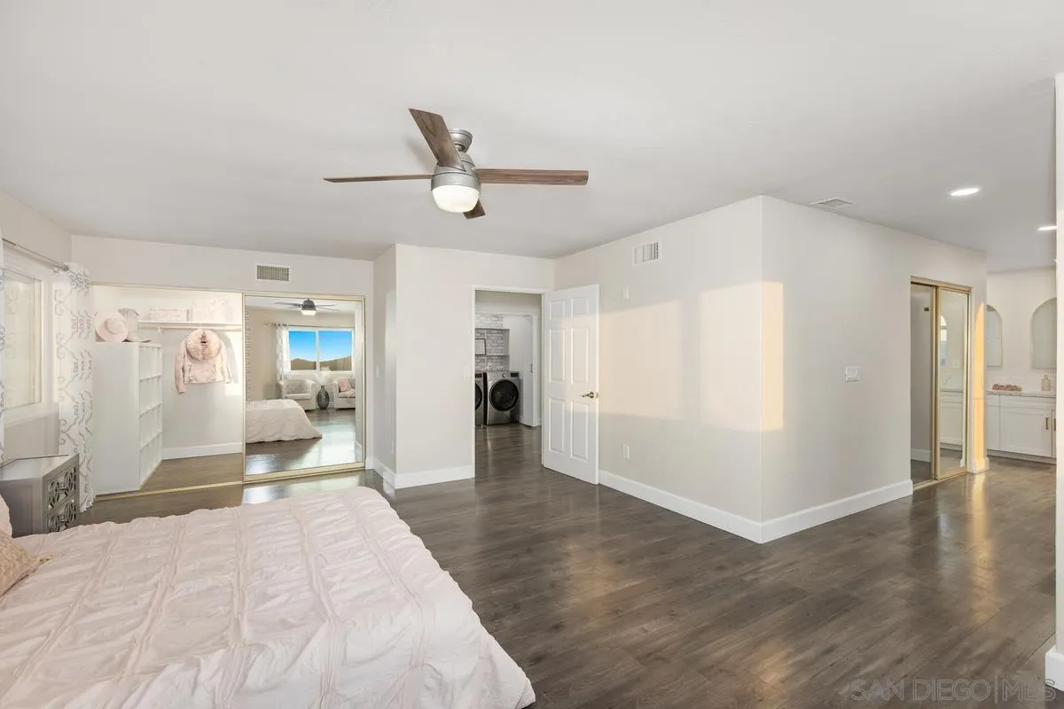 https://cdn.realtyfeed.com/cdn/127/250023142/3db5f39a4d5cd0077dc1f4b40edf958a.webp