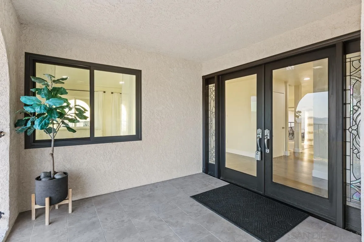 https://cdn.realtyfeed.com/cdn/127/250023142/6e838d02be07935a2edbb7353bead518.webp