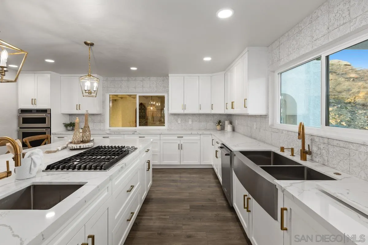 https://cdn.realtyfeed.com/cdn/127/250023142/71cd89a4a8a83e145a32adc1e7fa1ac6.webp