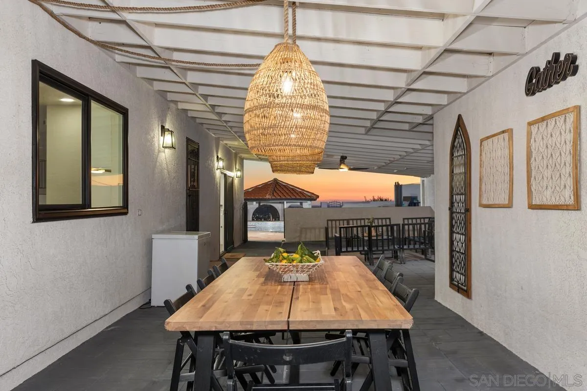https://cdn.realtyfeed.com/cdn/127/250023142/71d3041e0afd3bd81f450be9bf5b19d2.webp