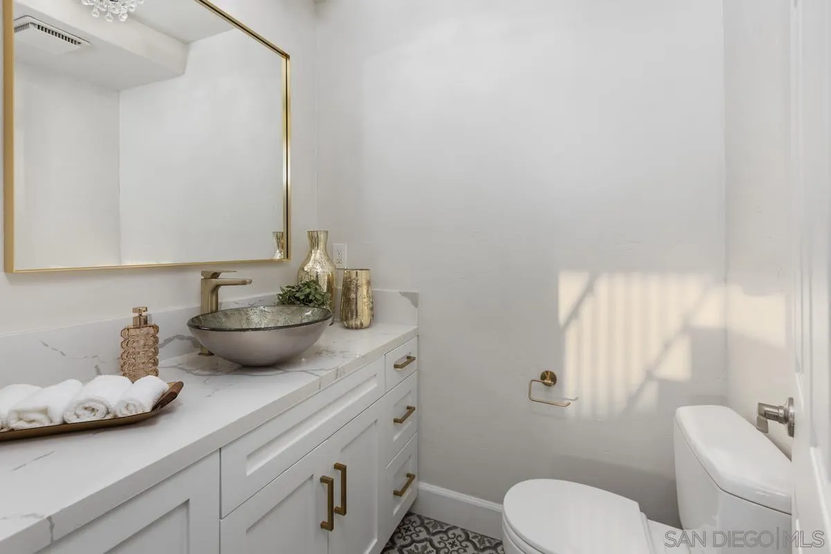 https://cdn.realtyfeed.com/cdn/127/250023142/a5da2a19cd3d3739d8754a5d52f01173.webp