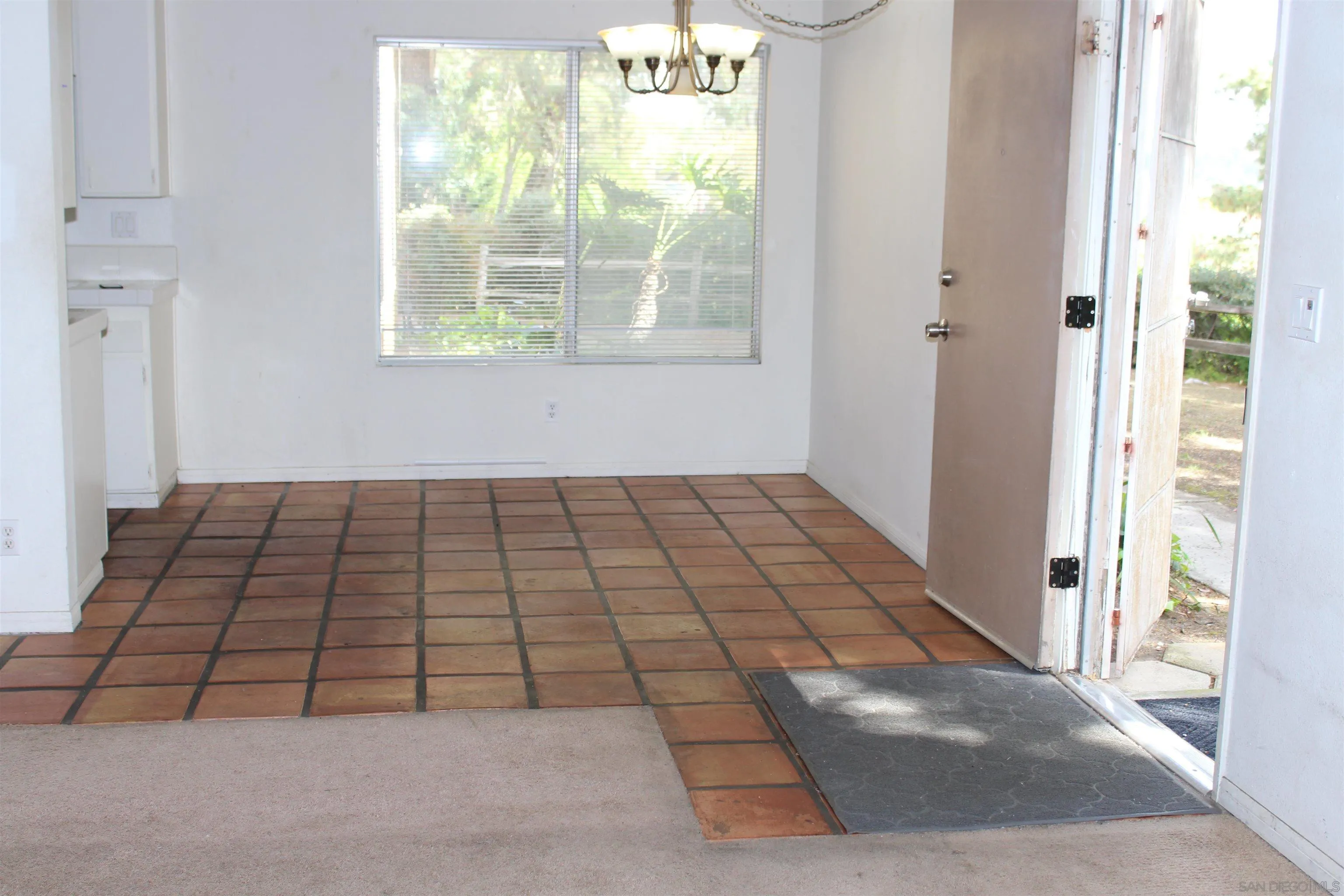 Photo #6: 250023153 Listing 
