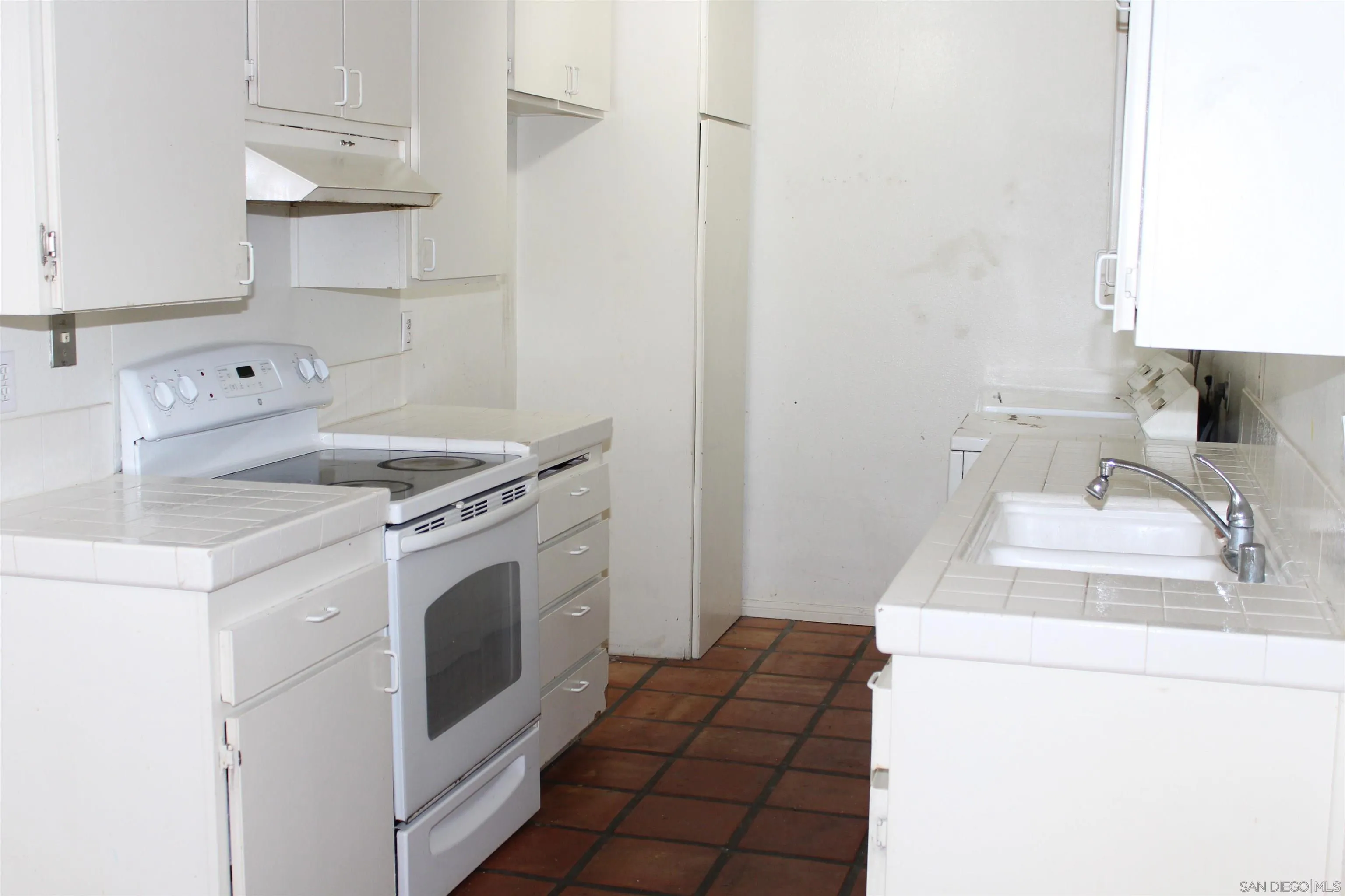 Photo #7: 250023153 Listing: Photo #7