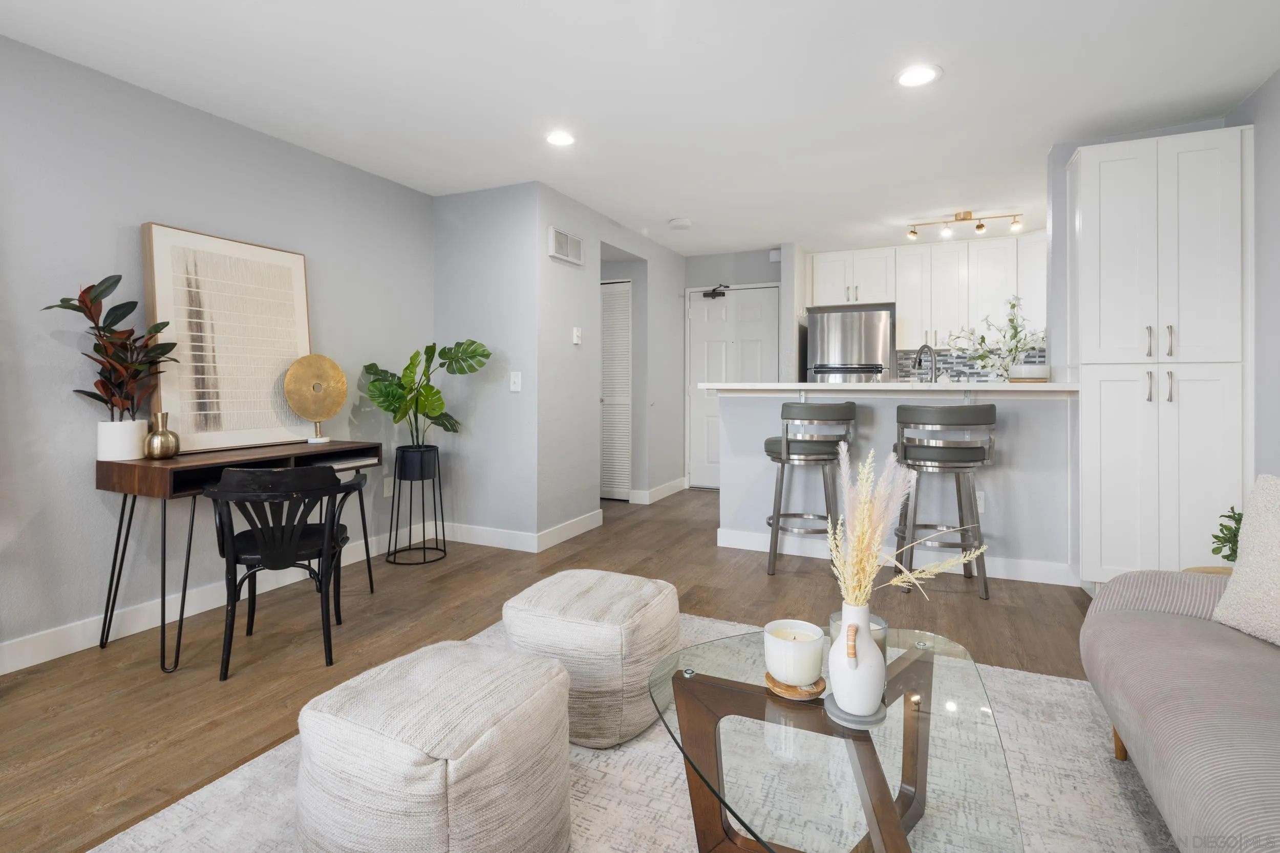 Photo #3: 250023161 Listing 