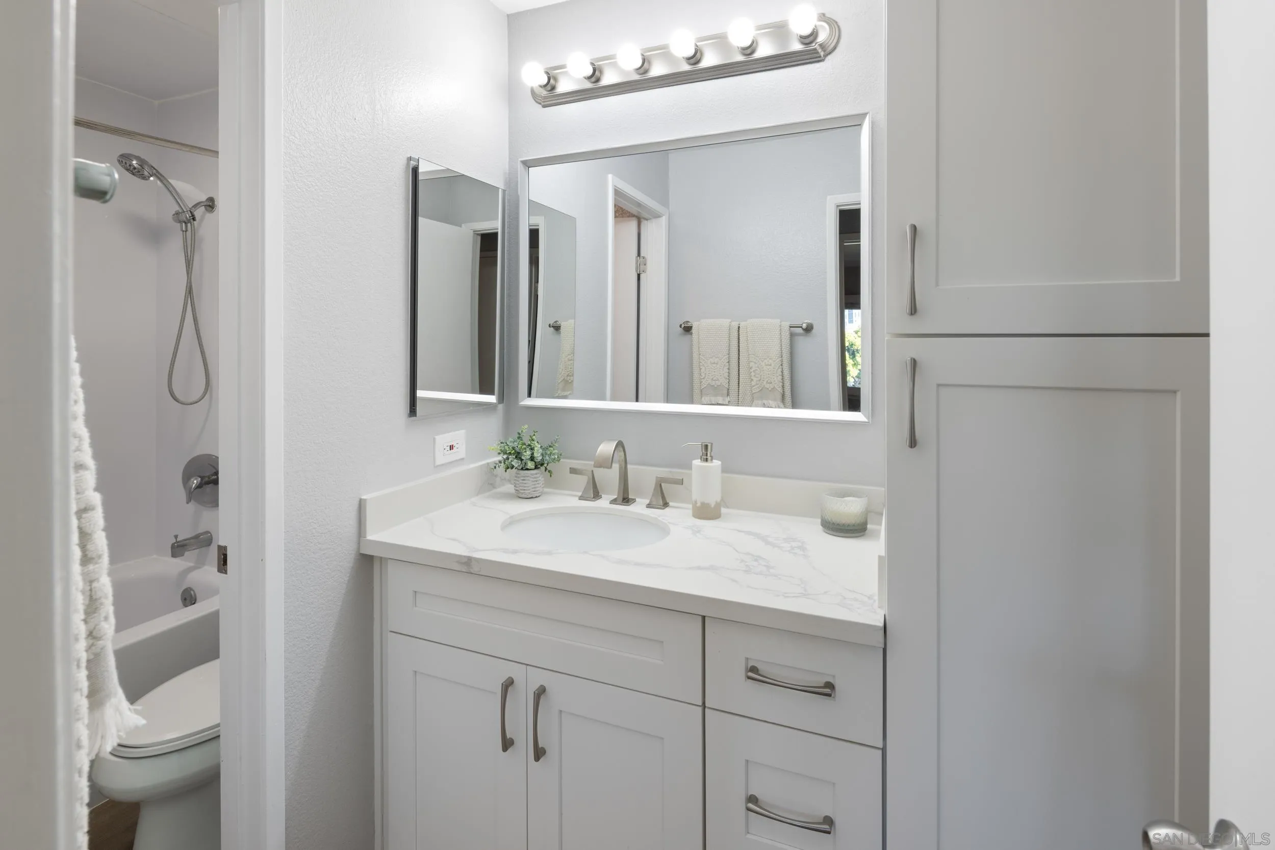 Photo #6: 250023161 Listing 