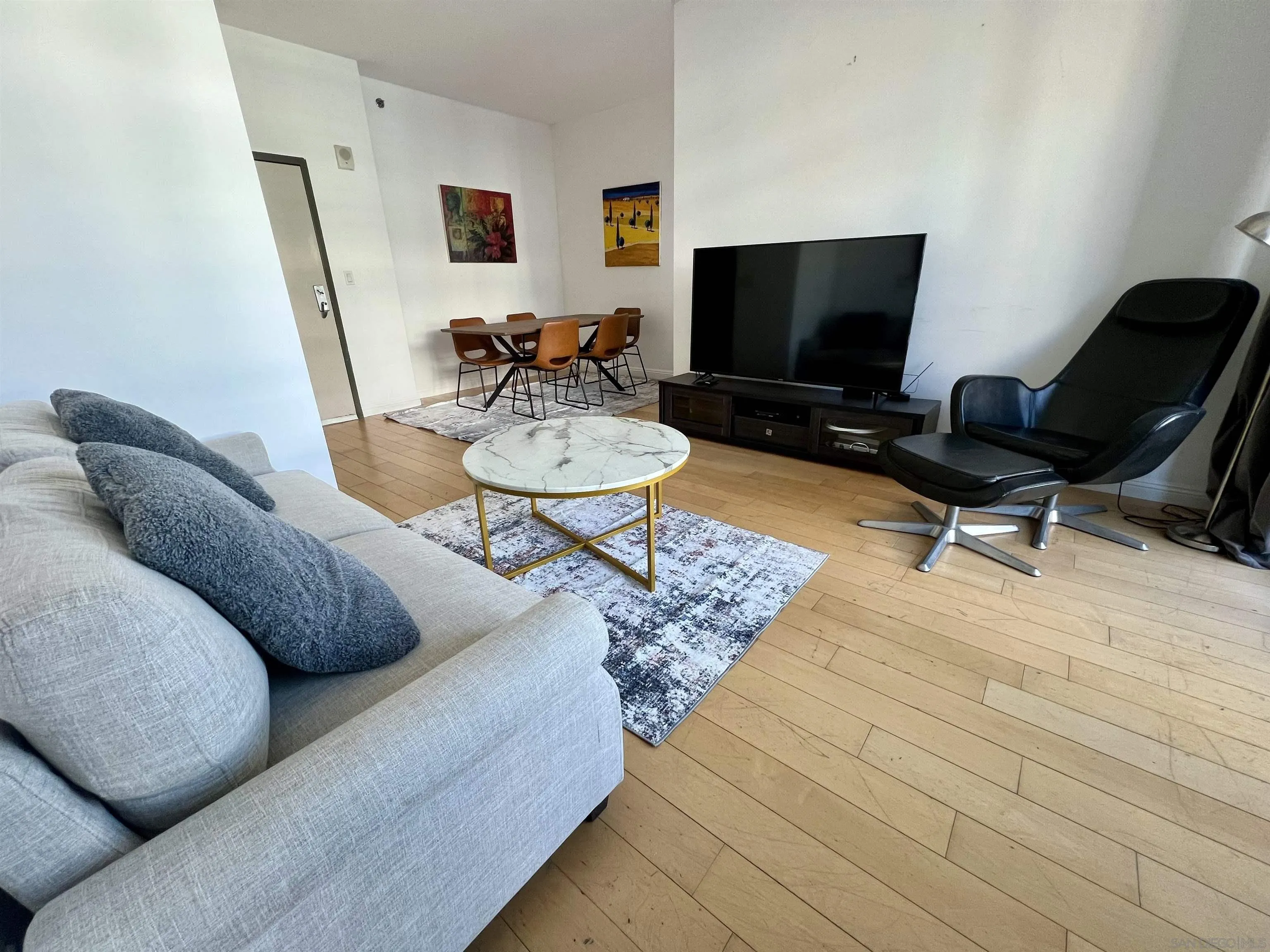 Photo #2: 250023166 Listing 