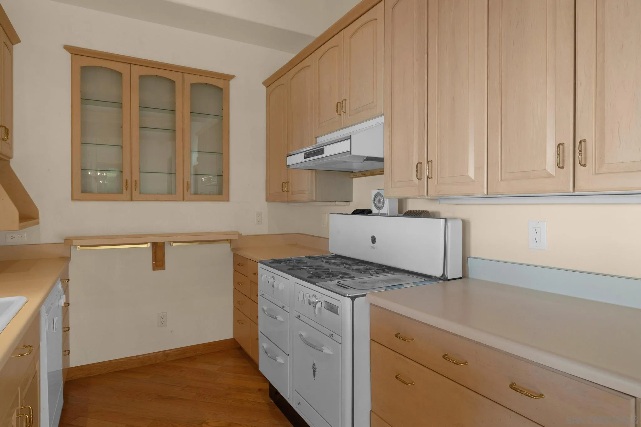 https://cdn.realtyfeed.com/cdn/127/250023205/5b0896eb7ec6973c17598e80d674350b.webp