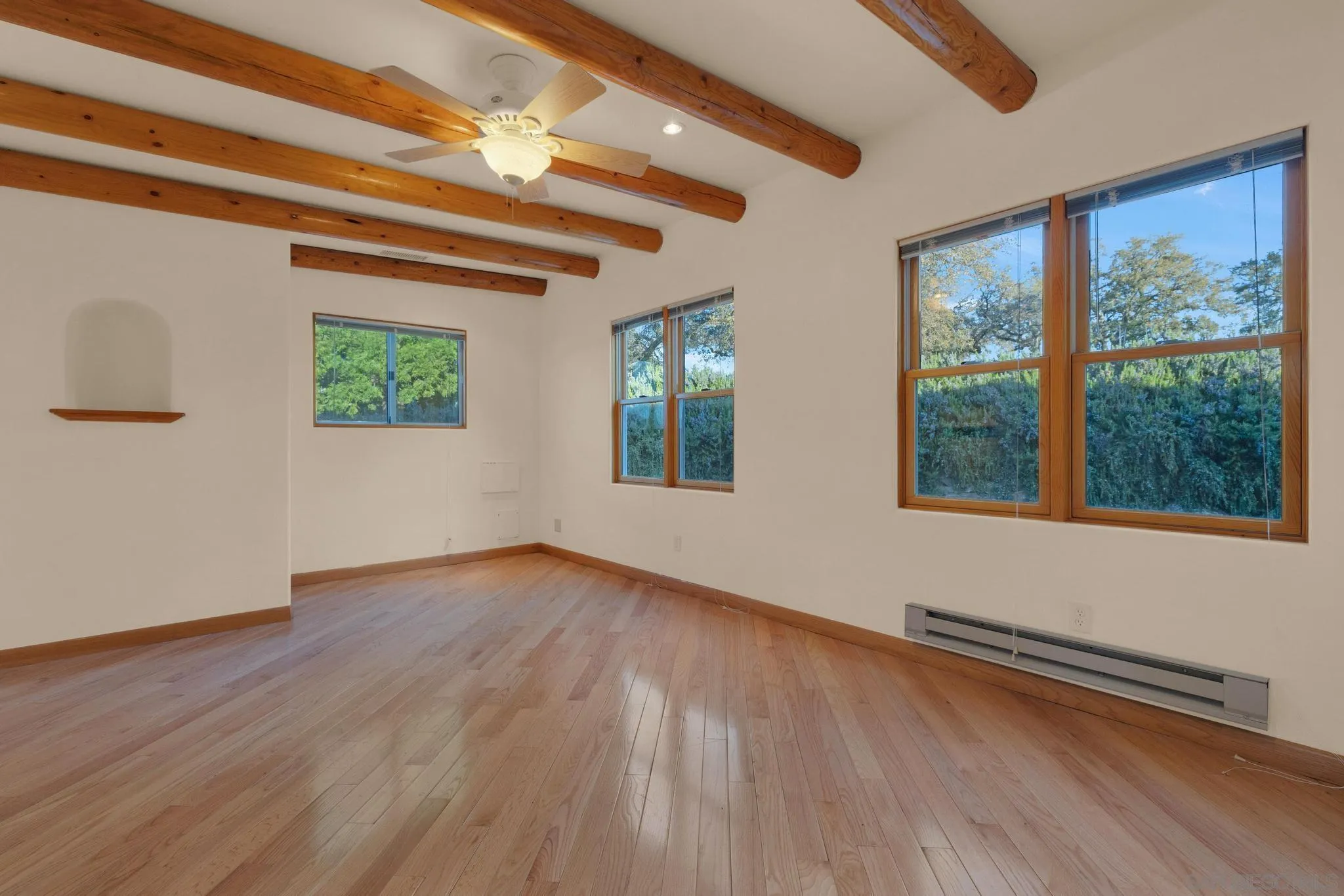 https://cdn.realtyfeed.com/cdn/127/250023205/5b4e930c28e2f1d7a1509b0196b66747.webp