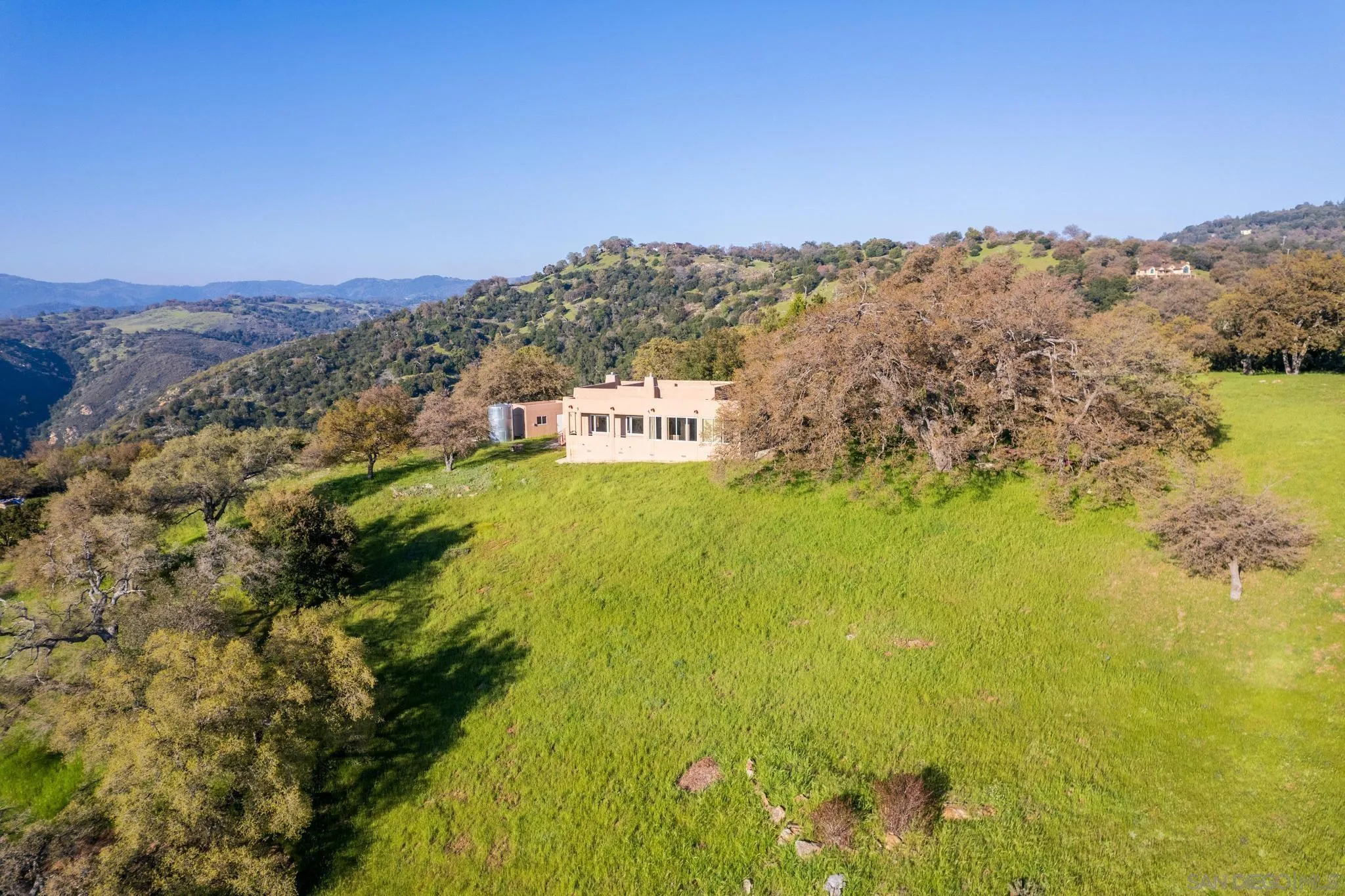 https://cdn.realtyfeed.com/cdn/127/250023205/65f0c840297d61dff7b2e624371cf54d.webp