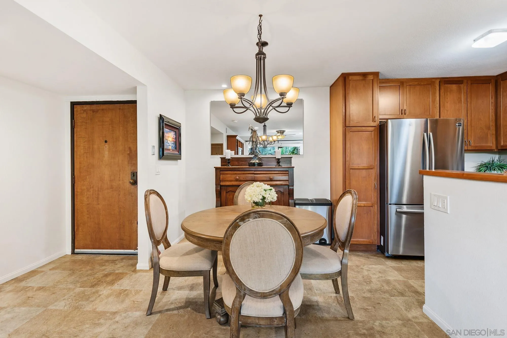https://cdn.realtyfeed.com/cdn/127/250023218/6190338da0156c90463db49d3928a1e9.webp
