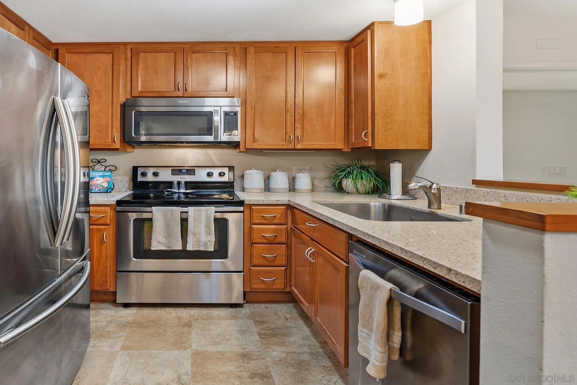 Photo #5: 250023218 Listing 
