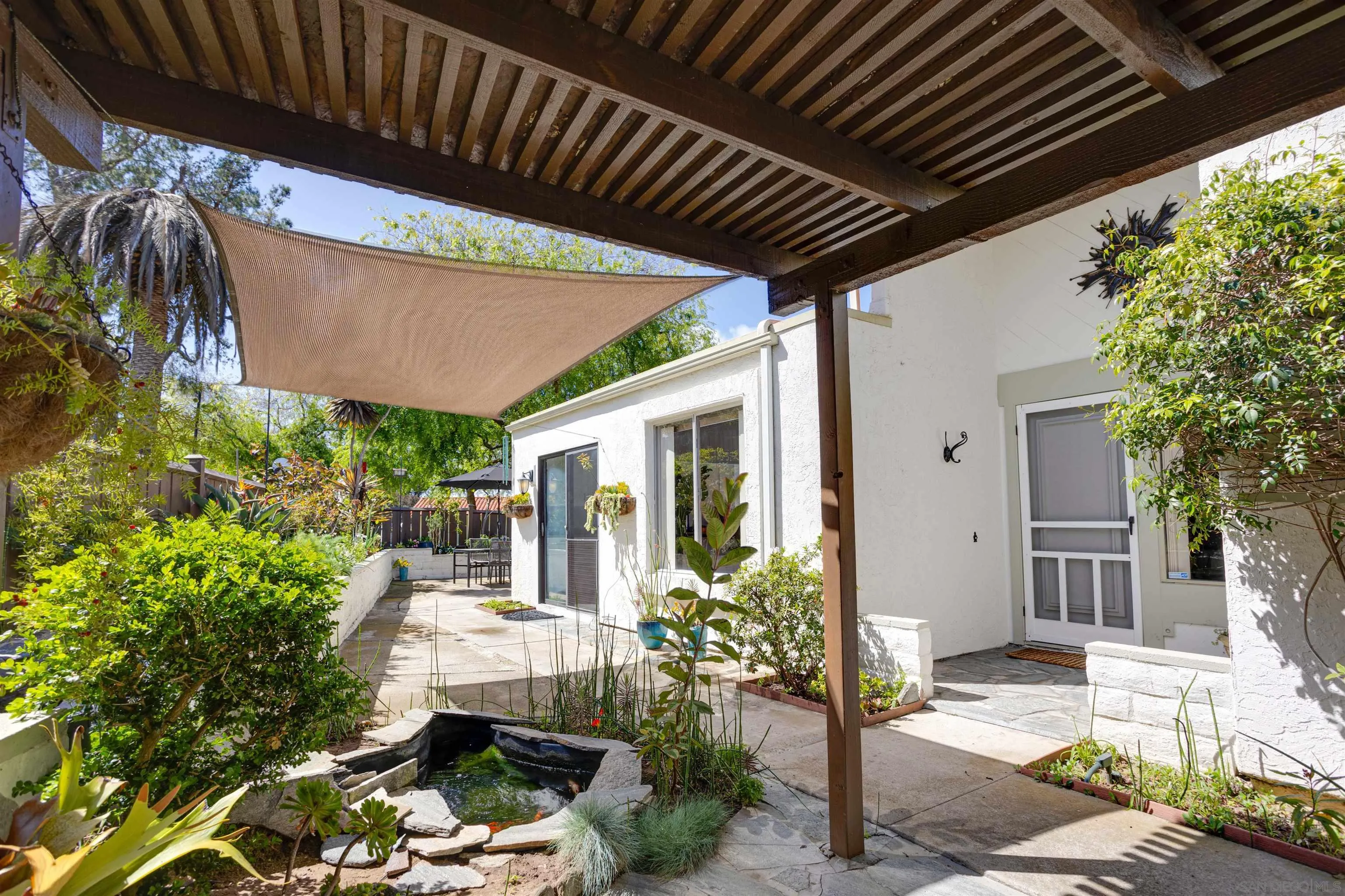Photo #4: 250023255 Listing 