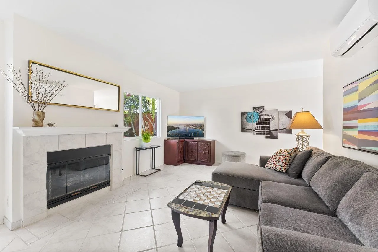 Photo #4: 250023265 Listing 